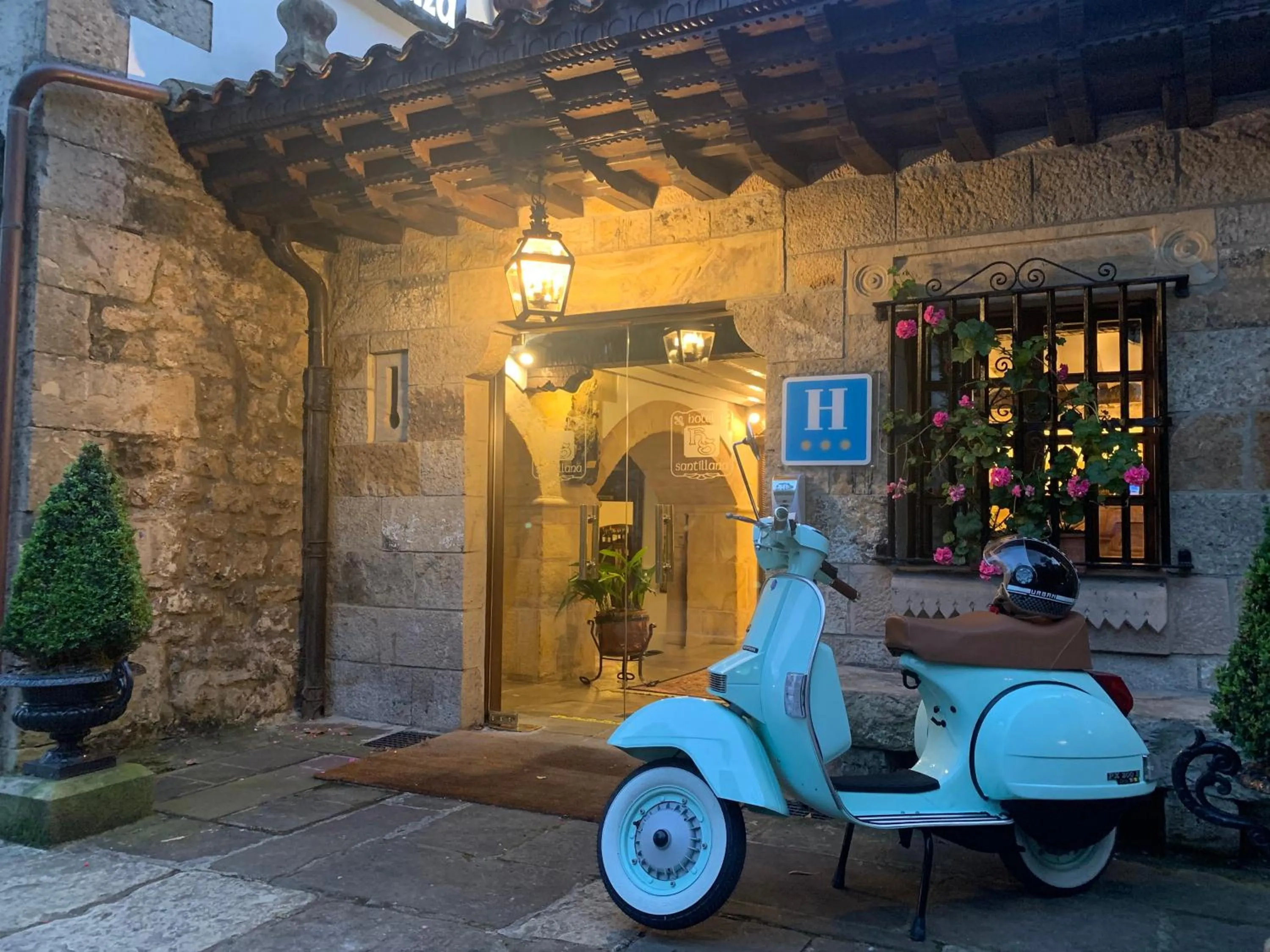 Property building in Hotel Santillana