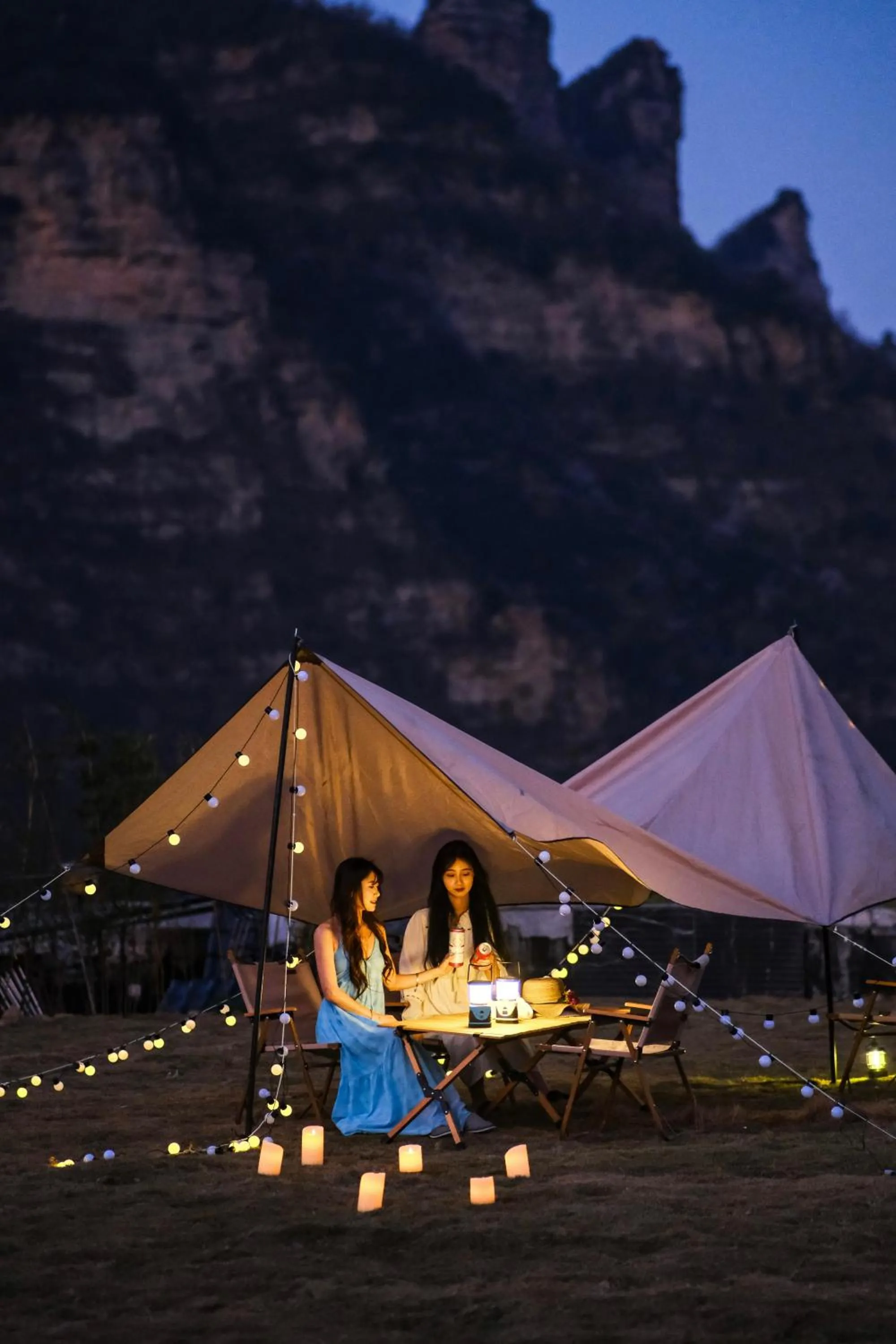 Night in XMAN Sunrise Peaks Resort