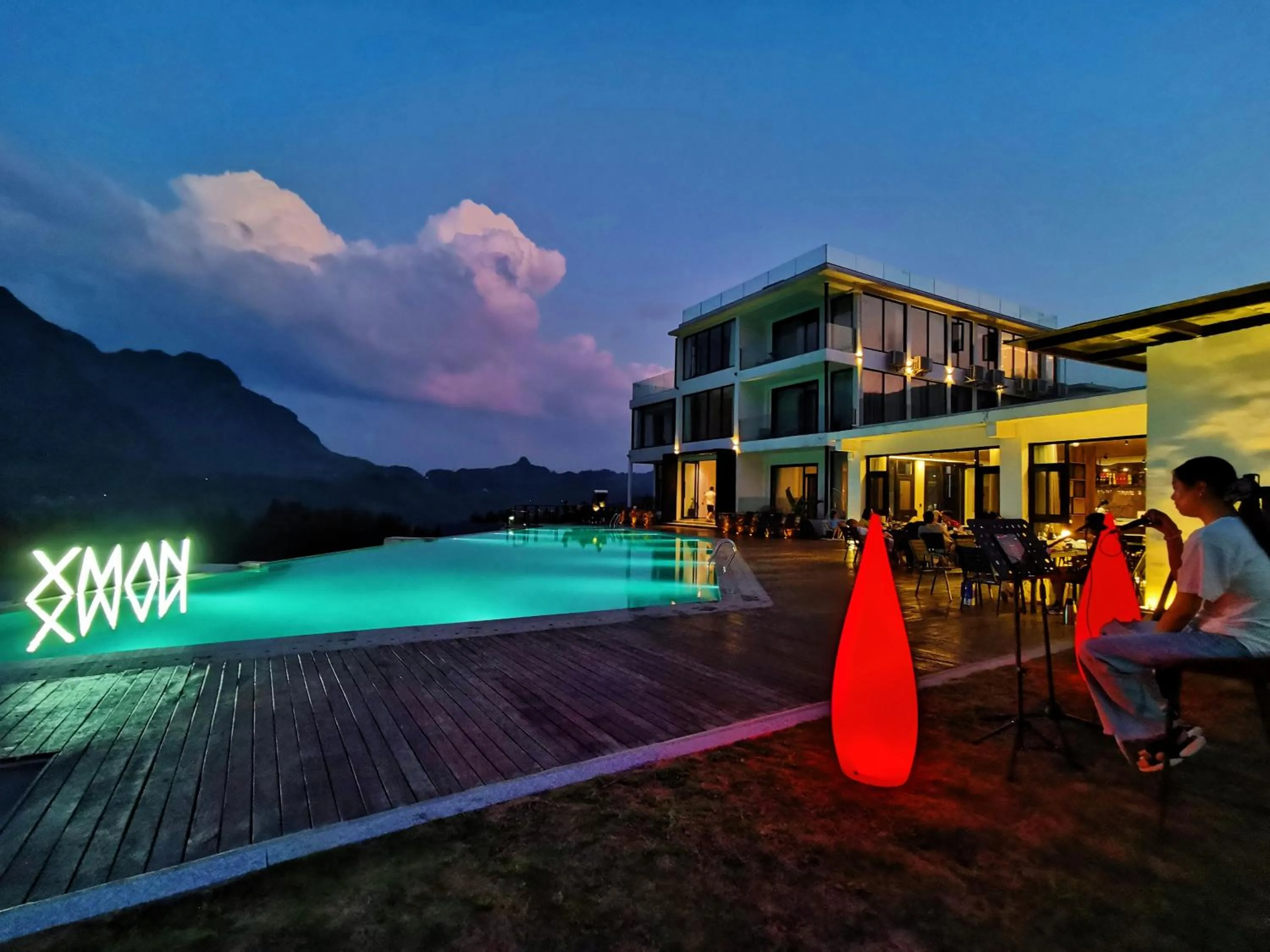 Natural landscape in XMAN Sunrise Peaks Resort