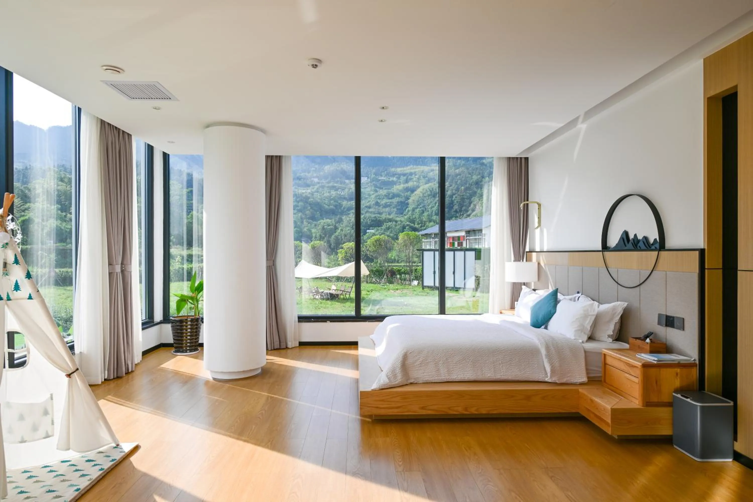 Bed in XMAN Sunrise Peaks Resort