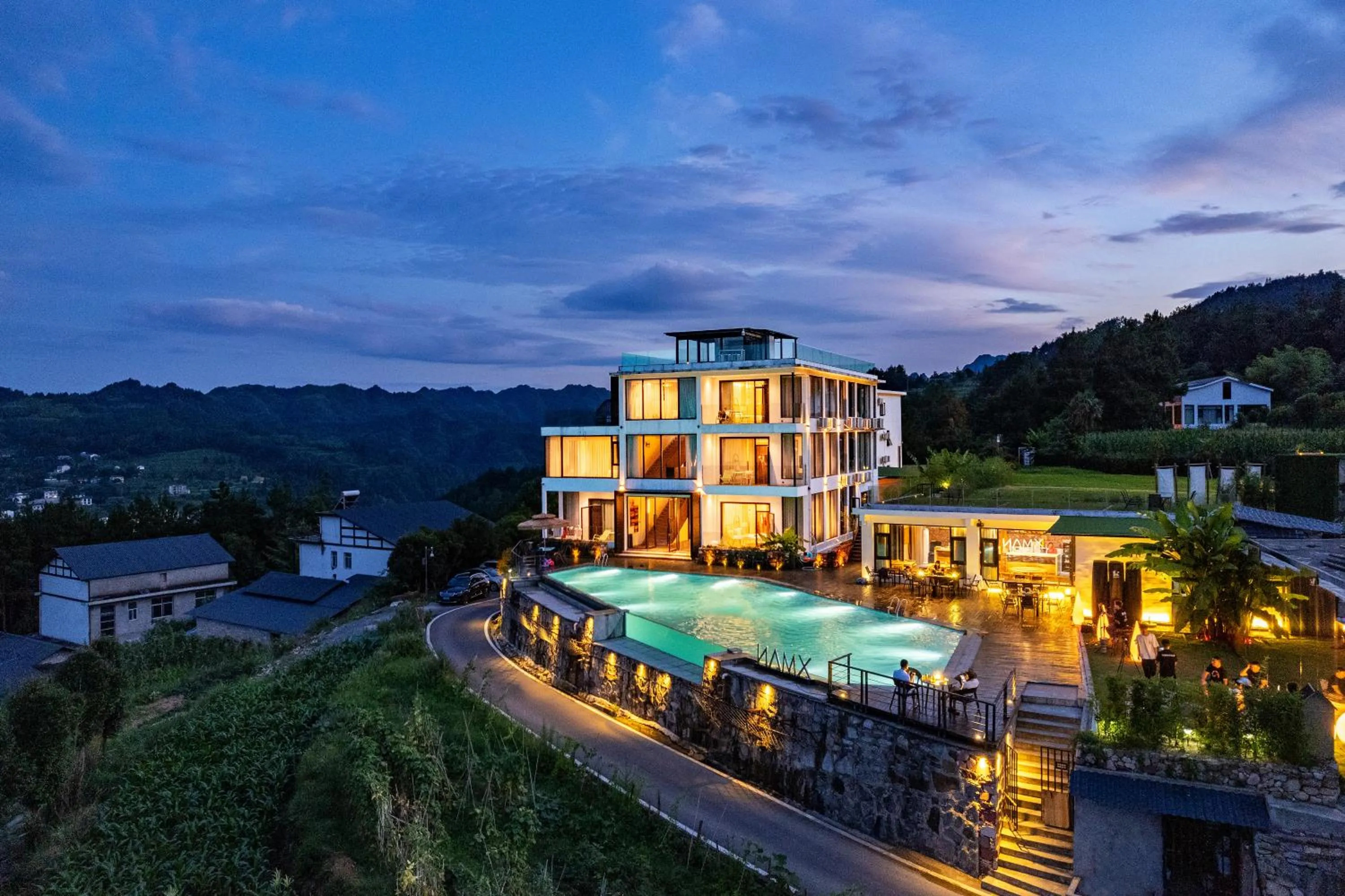 Property building in XMAN Sunrise Peaks Resort