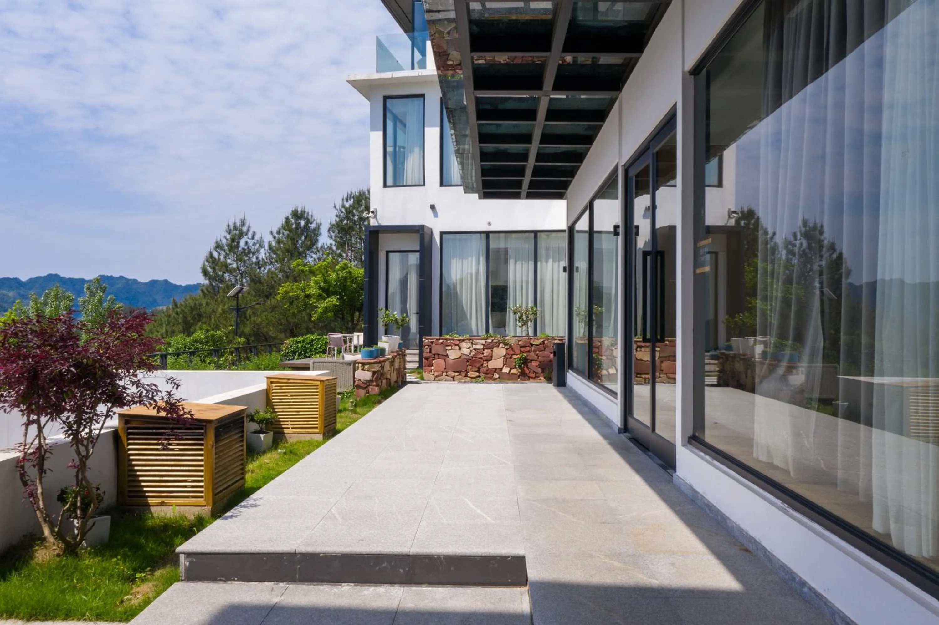 Property building in XMAN Sunrise Peaks Resort