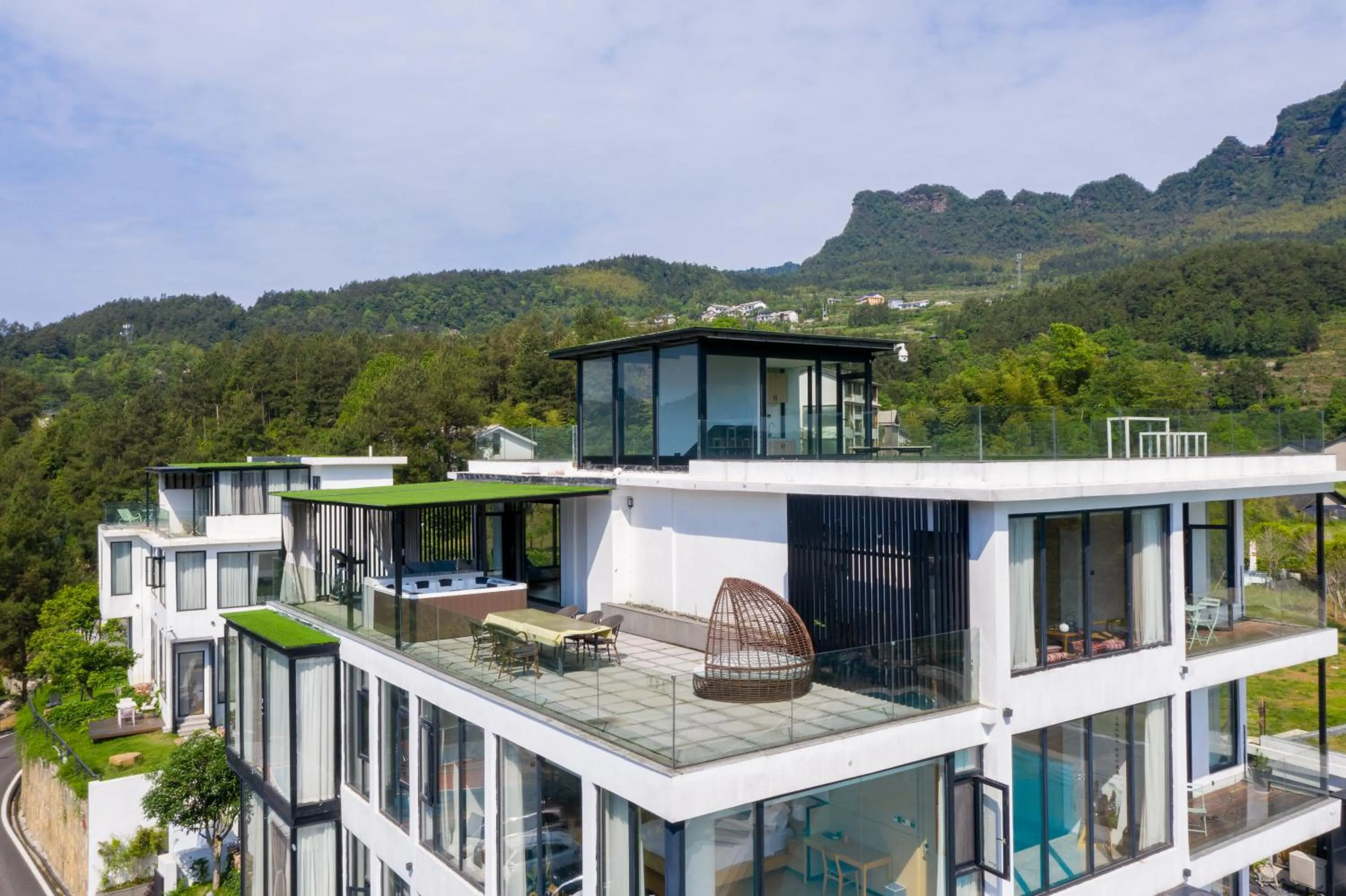 Property building in XMAN Sunrise Peaks Resort