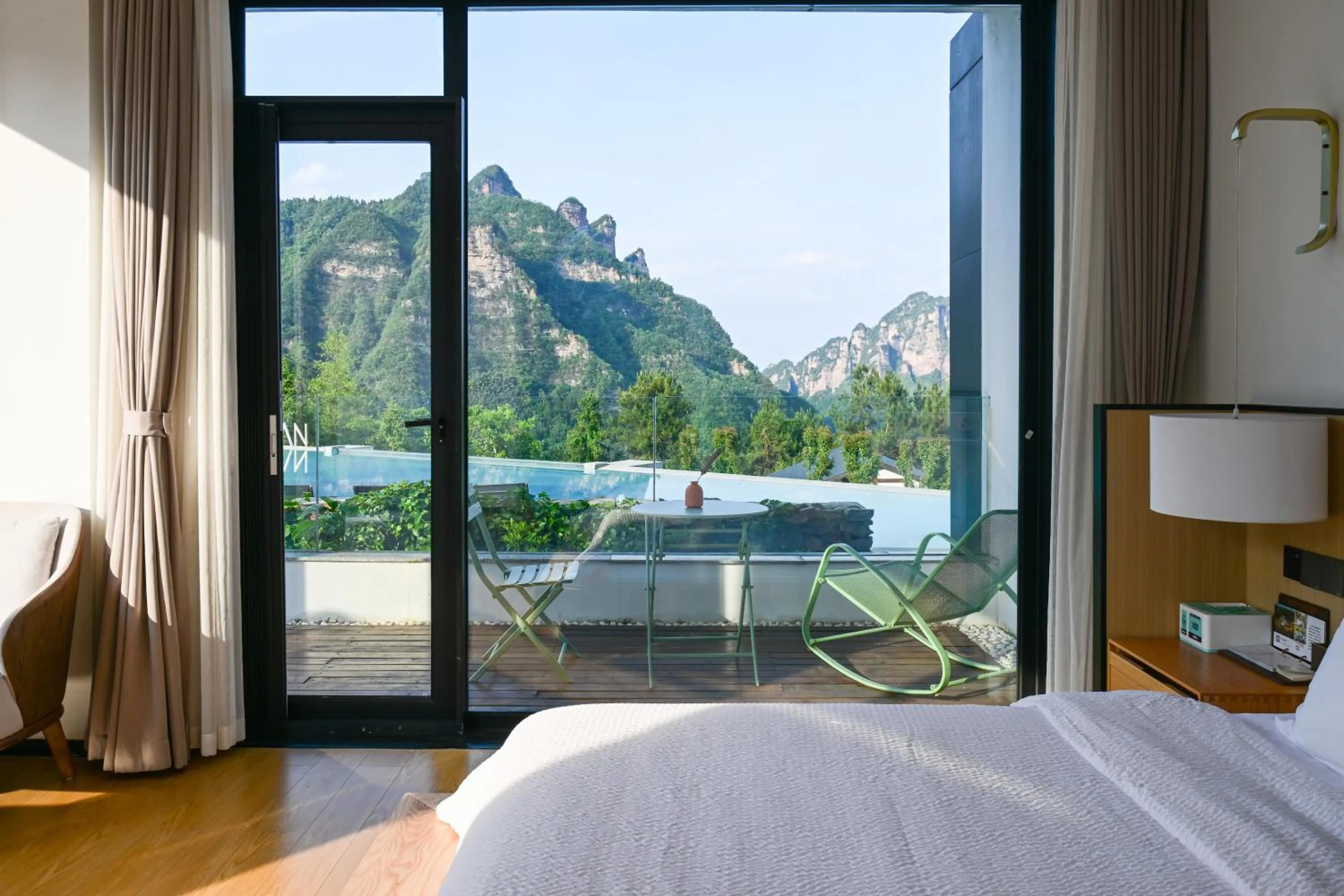 Bed in XMAN Sunrise Peaks Resort