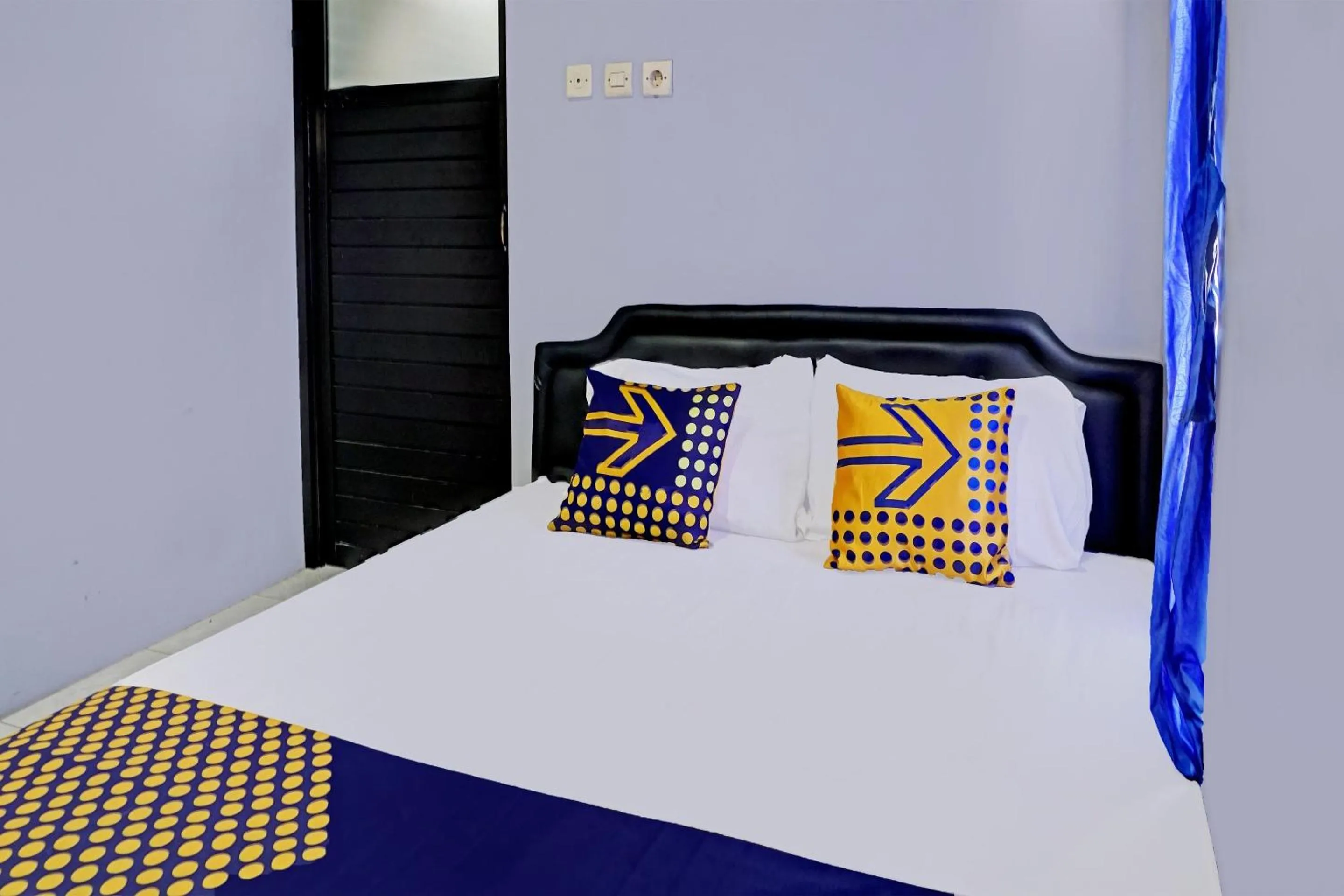 Bedroom, Bed in OYO Life 92353 Purnama Syariah Guest House