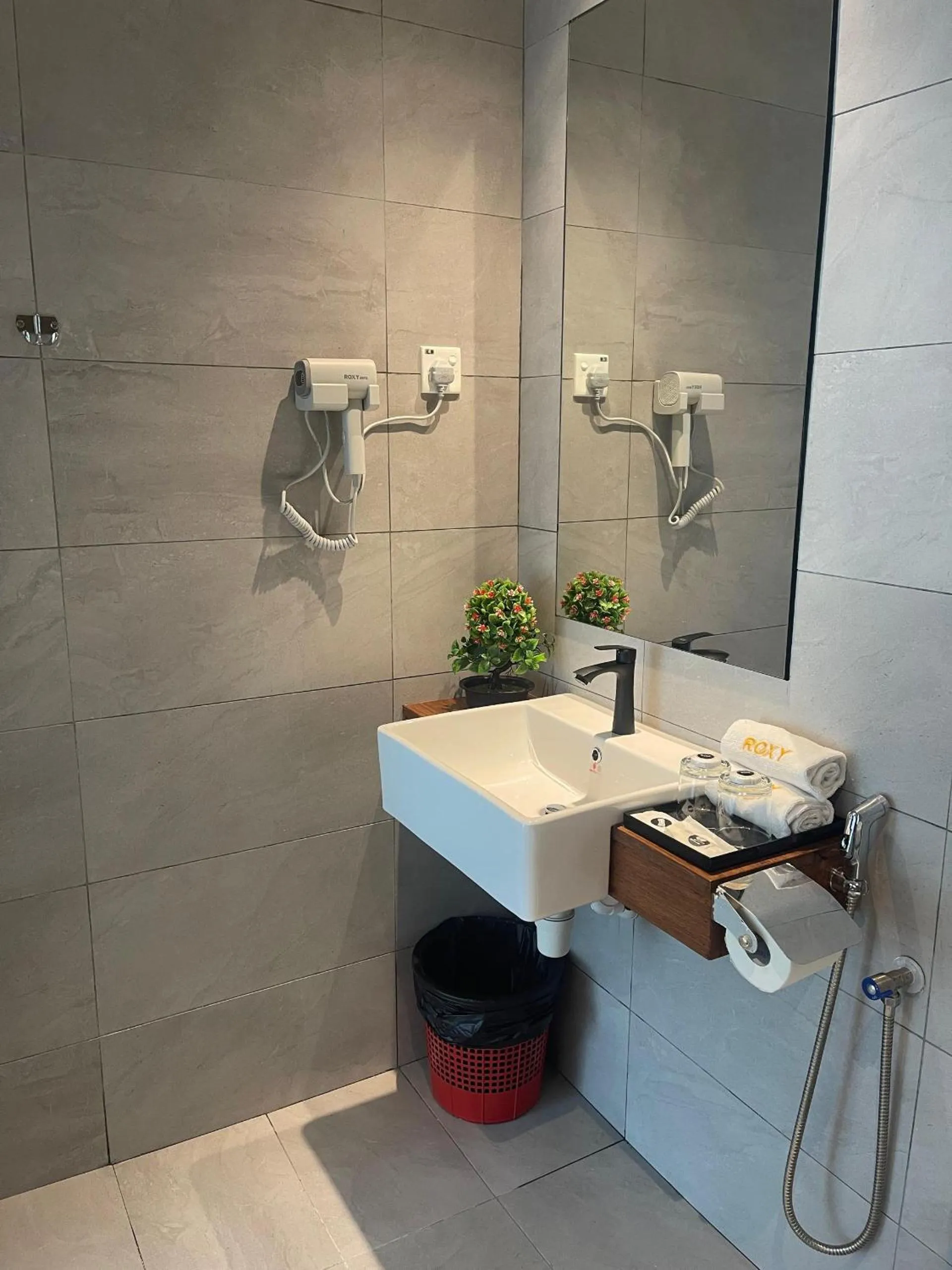 Bathroom in Roxy Hotel Aiman