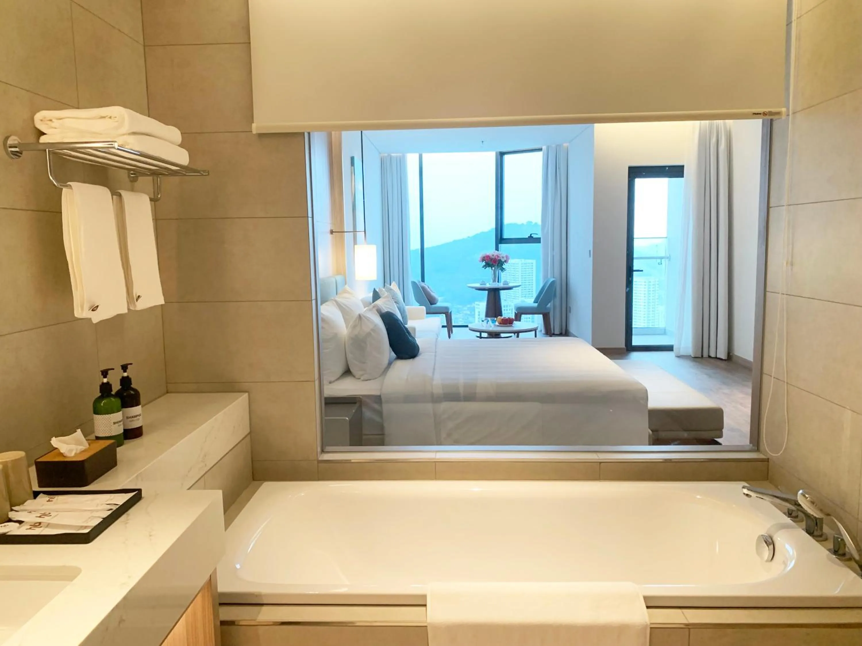 Bathroom, Bed in HB Serviced Apartment - Alacarte Hạ Long