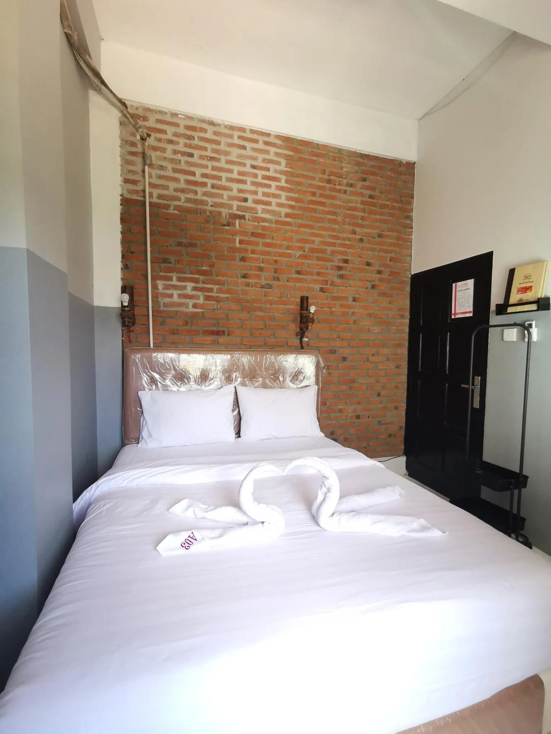 Bed in 360 Homestay Padang