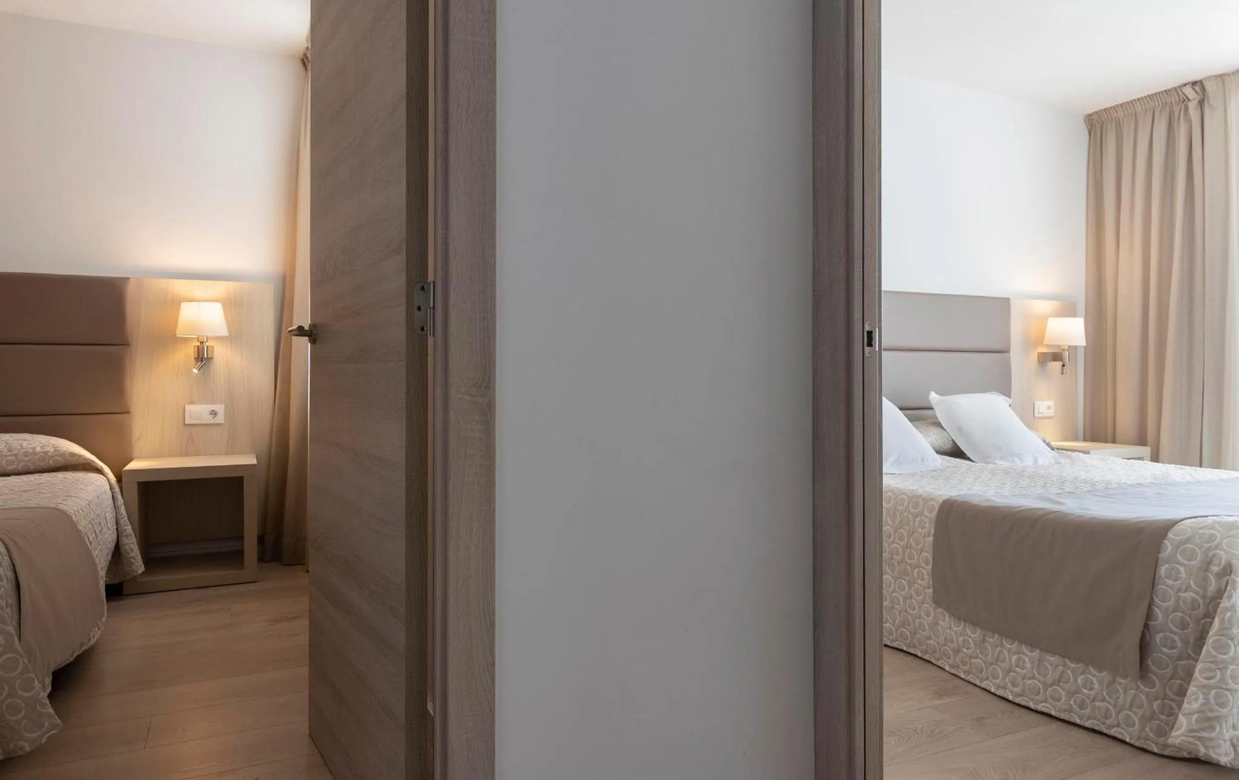 Bedroom, Bed in Hotel Palia Sa Coma Playa