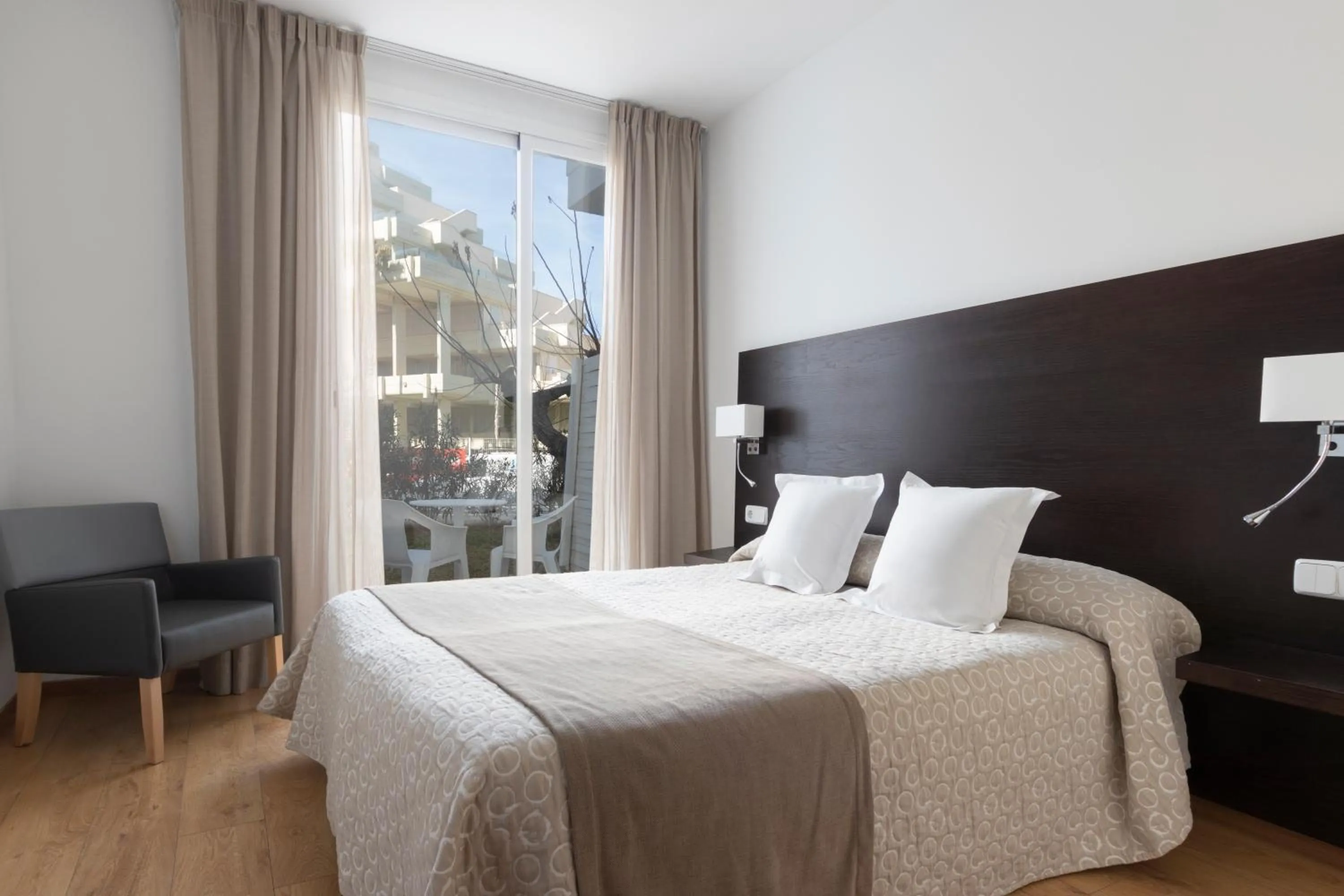 Bedroom, Bed in Hotel Palia Sa Coma Playa