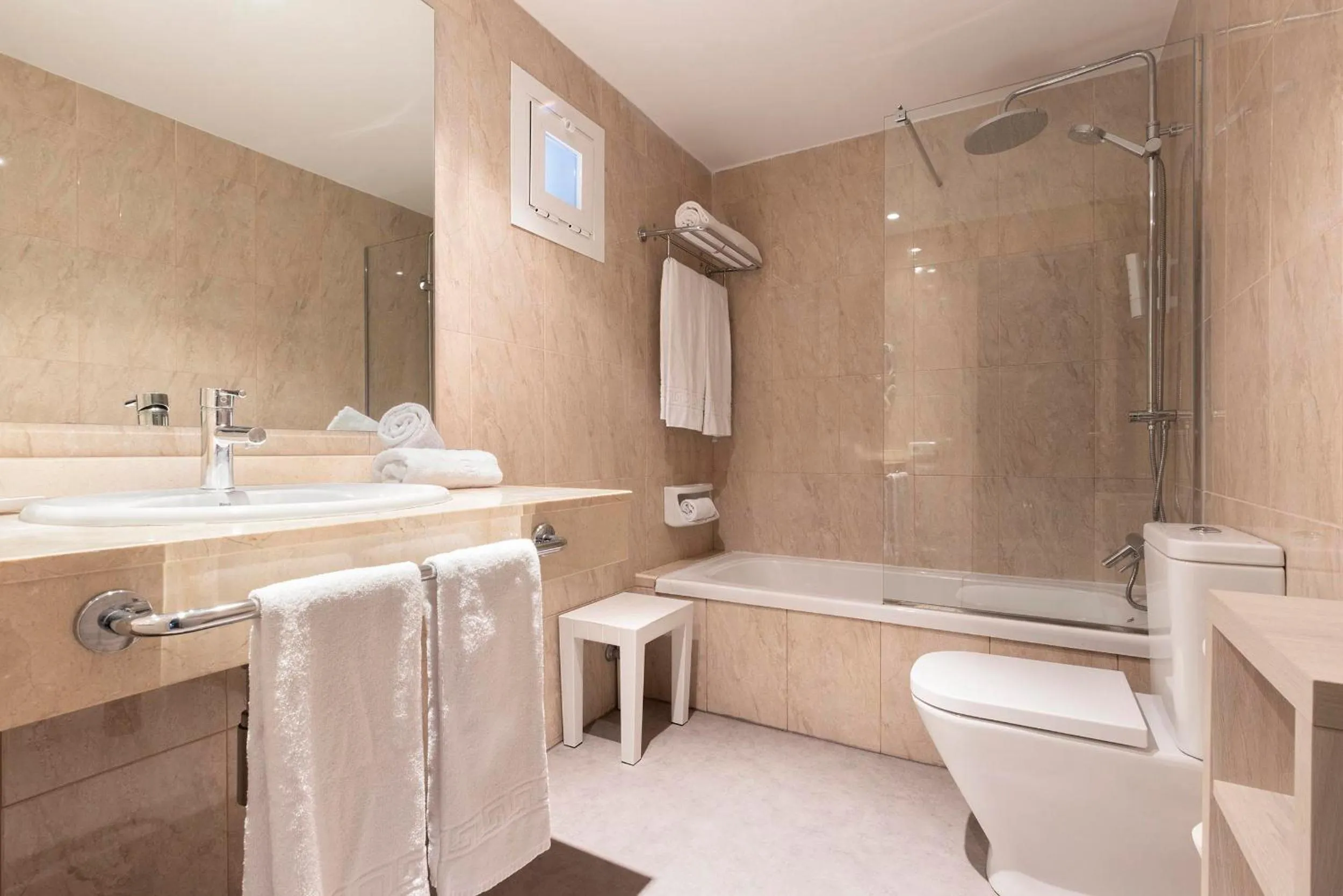 Bathroom in Hotel Palia Sa Coma Playa