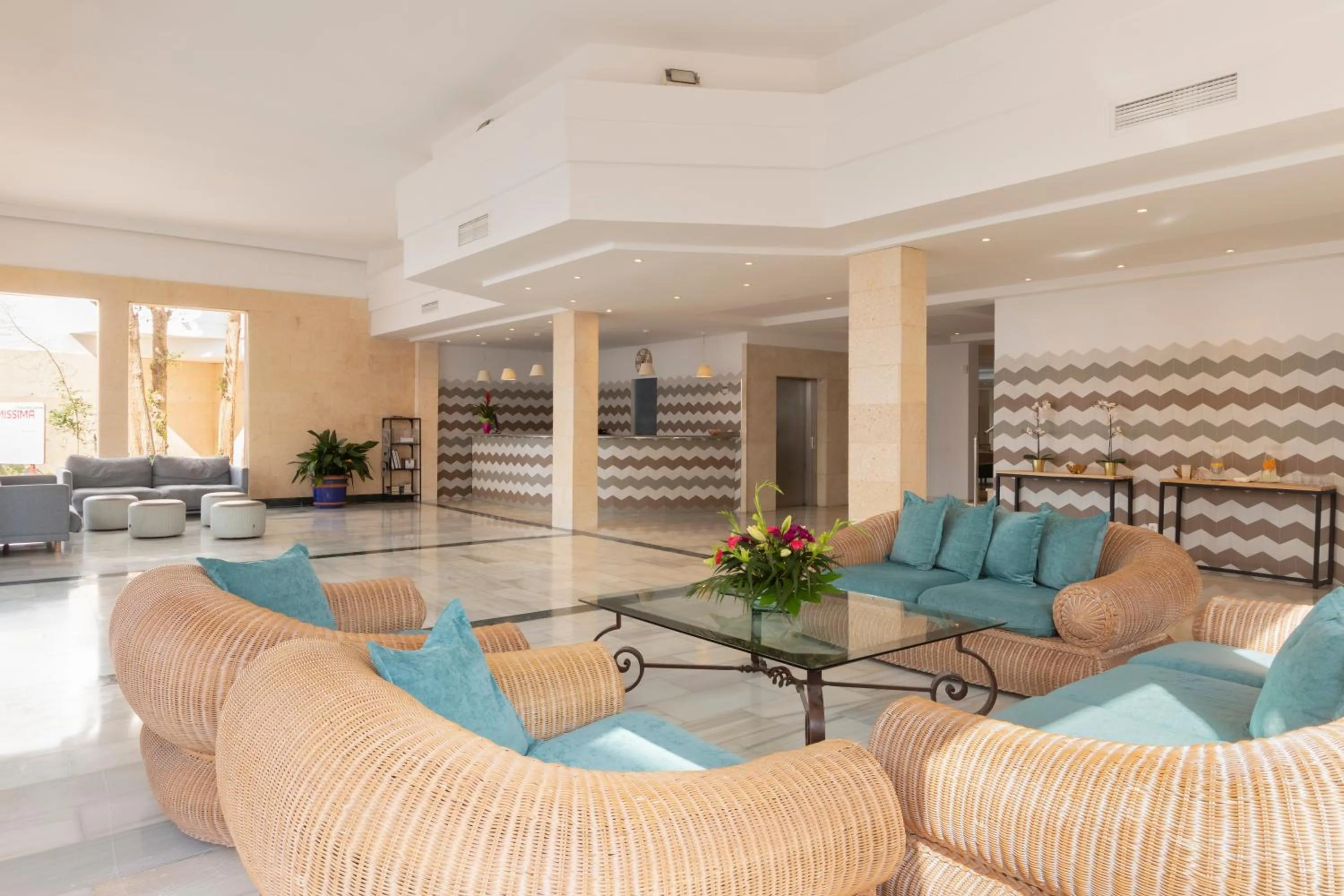 Lobby or reception in Hotel Palia Sa Coma Playa