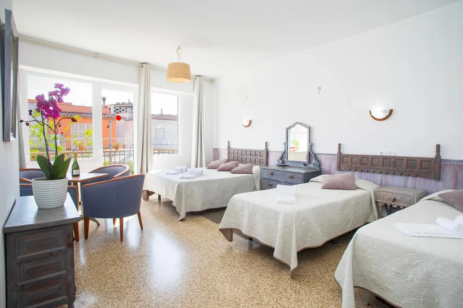 Family Room with Terrace in Hotel Villa Barbara Family Room with Terrace in Hotel Villa Barbara