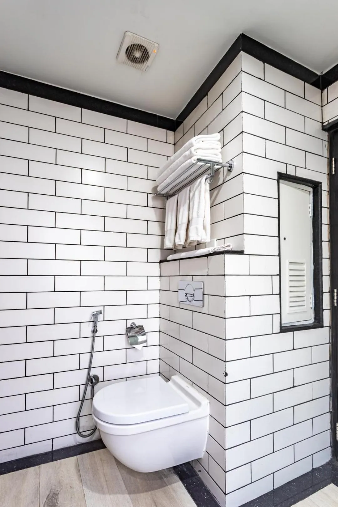 Toilet in Hotel Lo Mustang