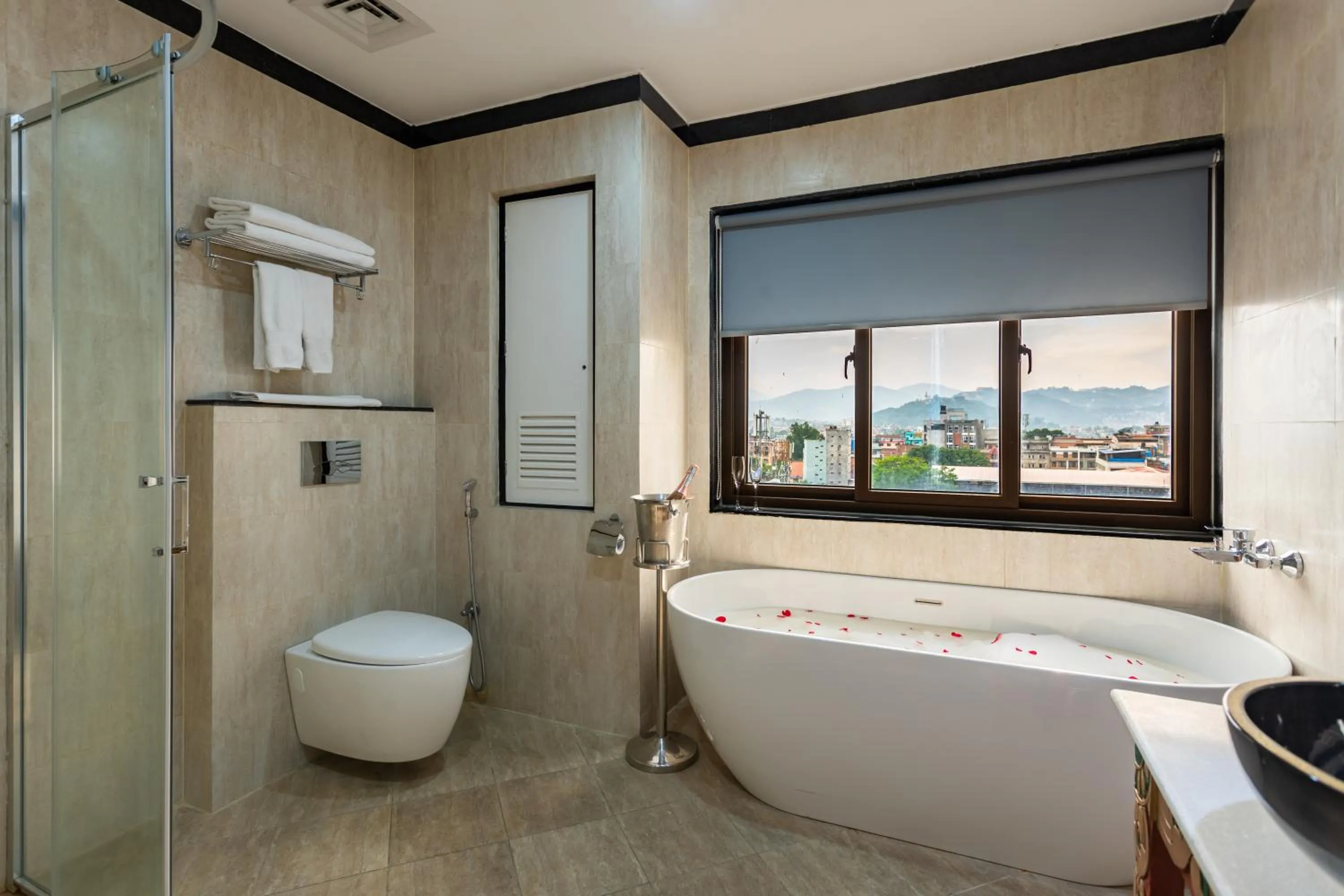 Bathroom in Hotel Lo Mustang