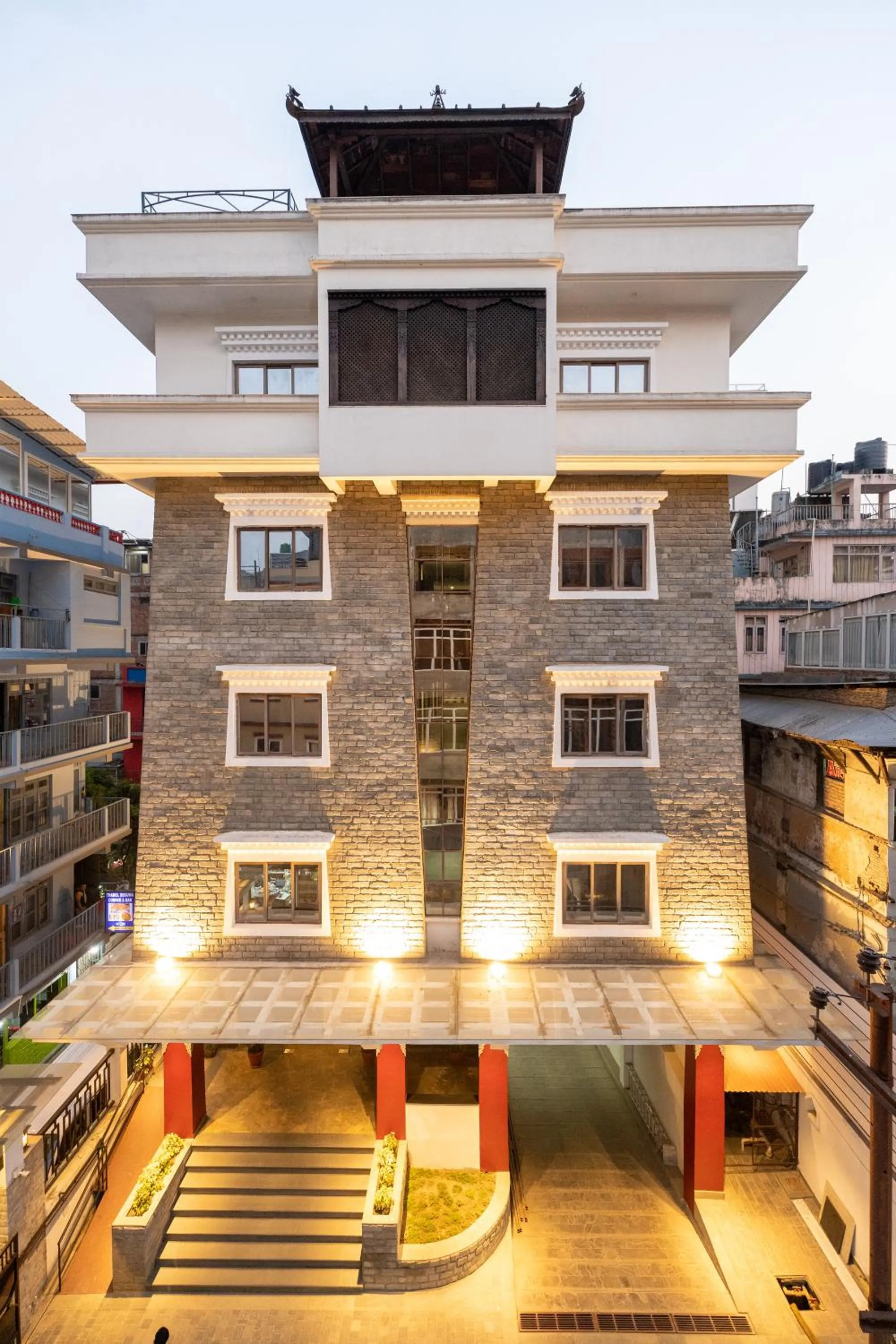 Property building in Hotel Lo Mustang