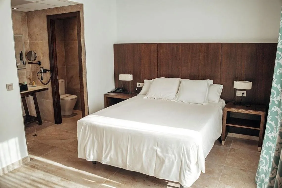 Bed in Hotel Alba Seleqtta