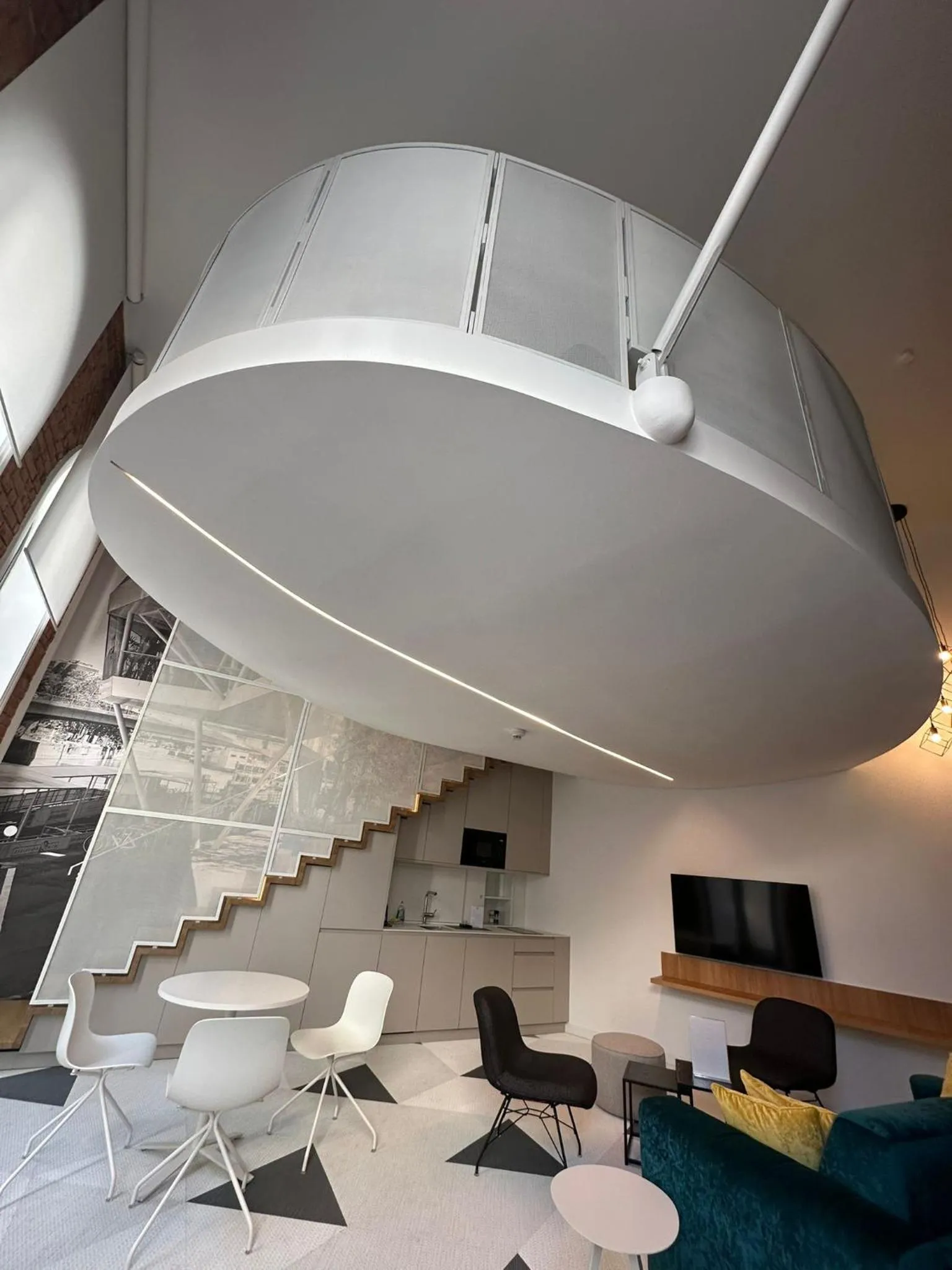 TV and multimedia in Fesh Lofts