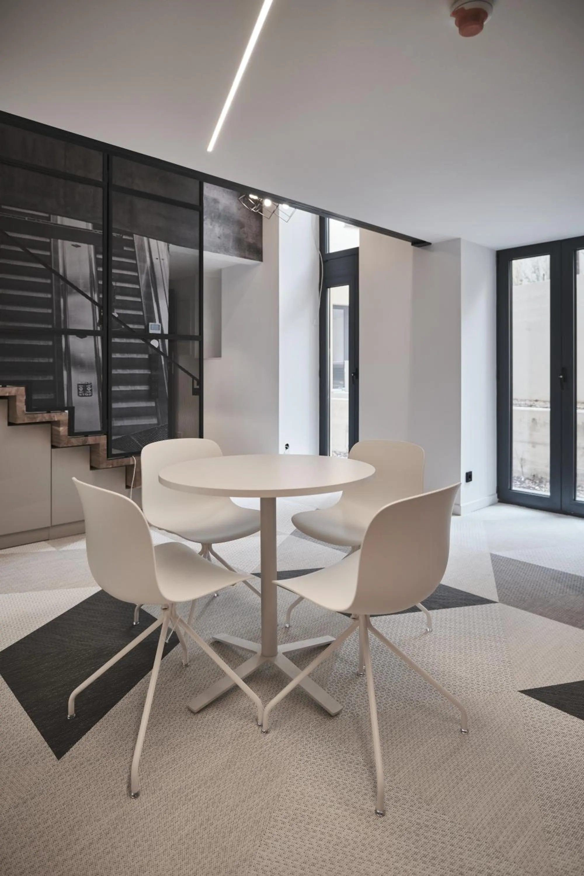 Dining area in Fesh Lofts