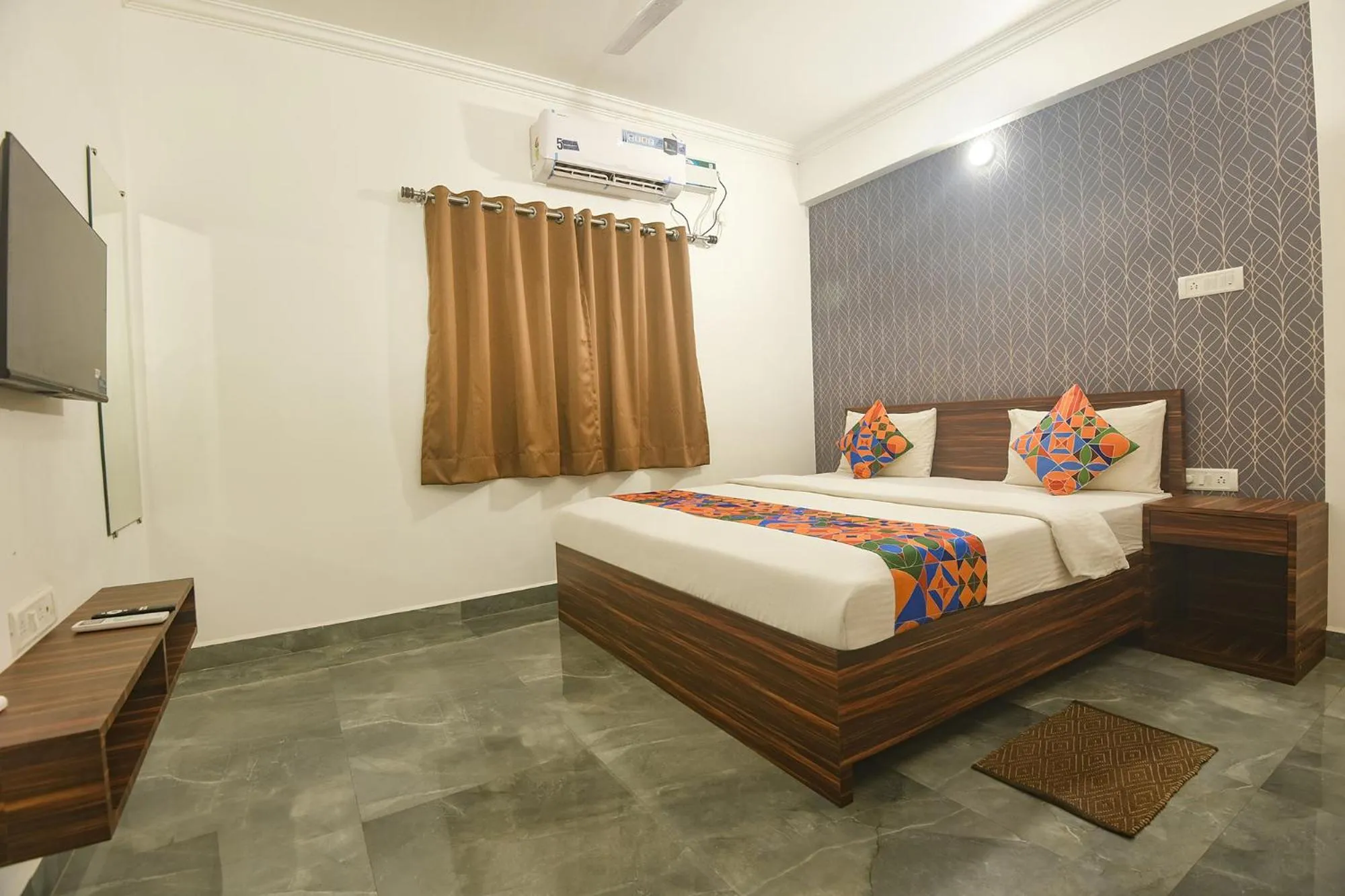 Bed in Via MA Homes - Nr Morjim Beach