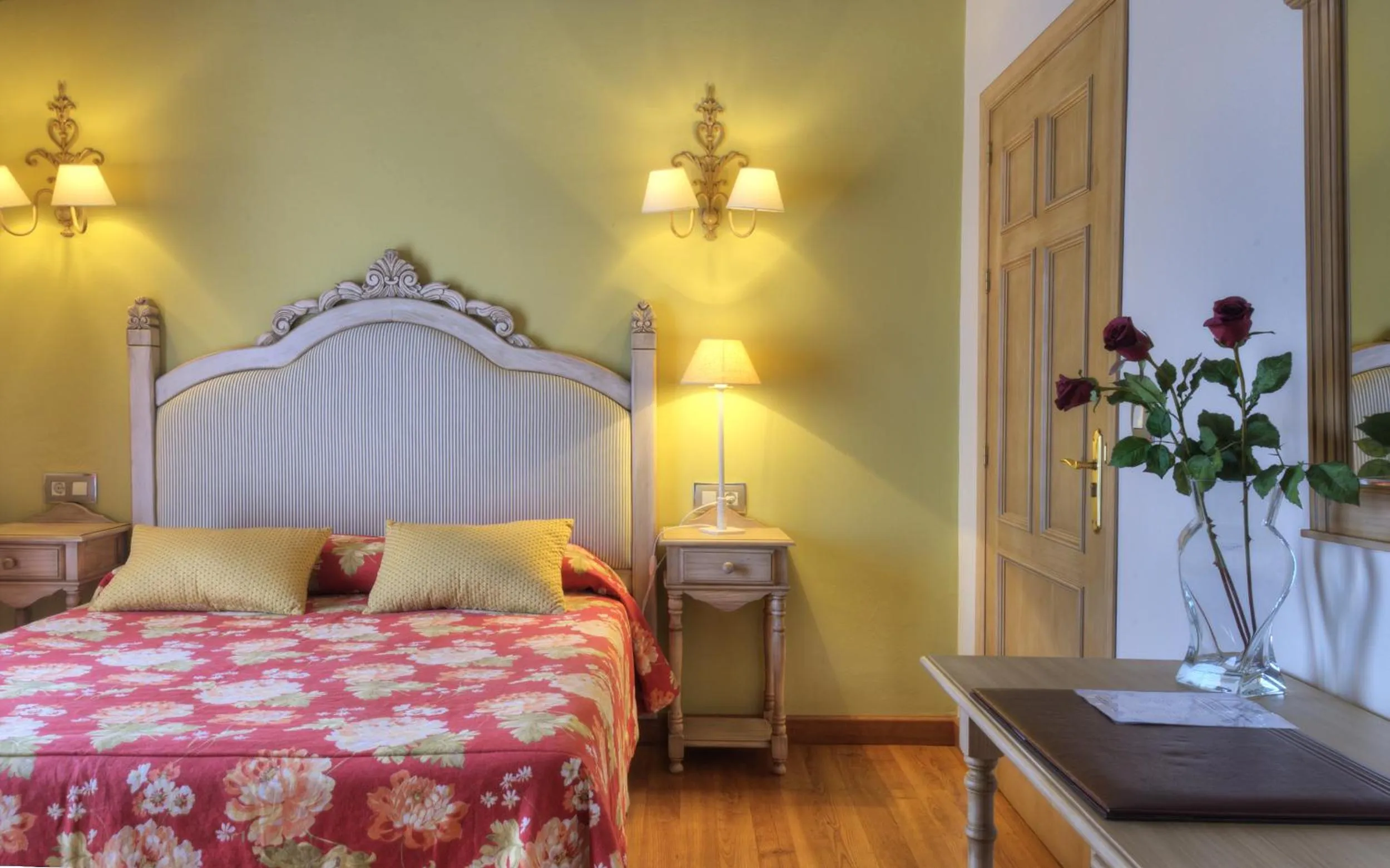 Photo of the whole room, Bed in Cortijo Salinas