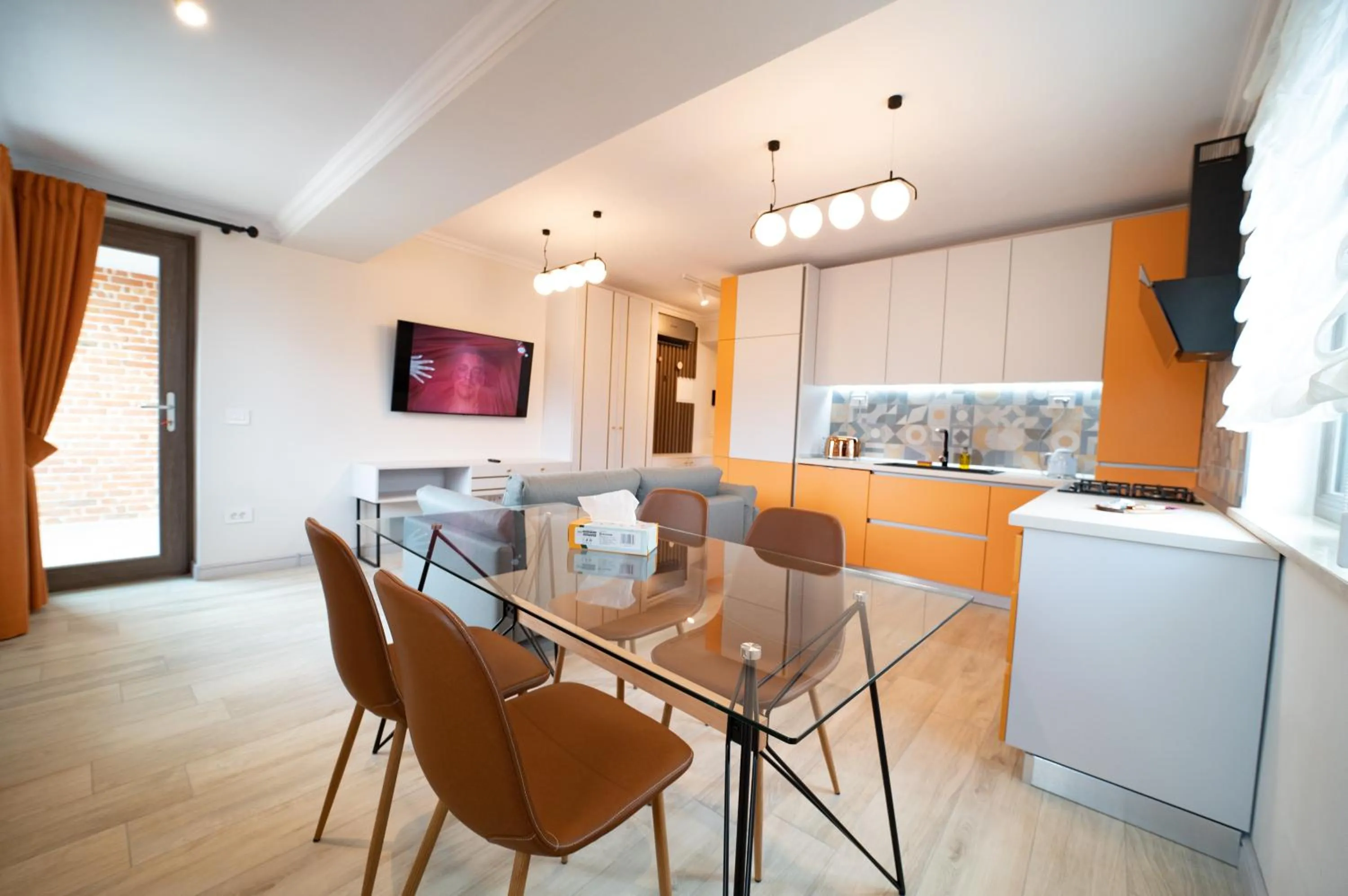 TV and multimedia in First Apartments