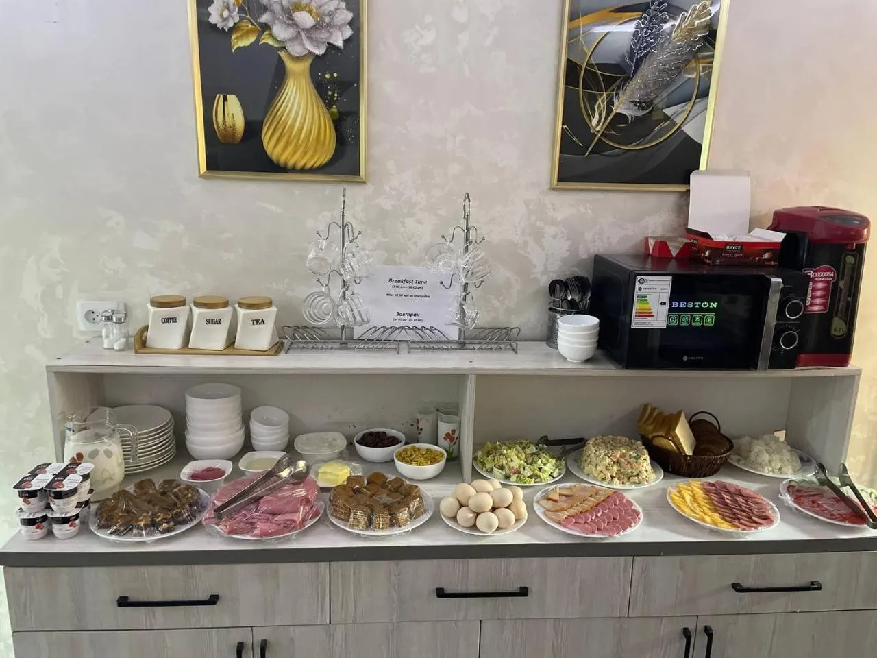 Breakfast in The Art Hotel