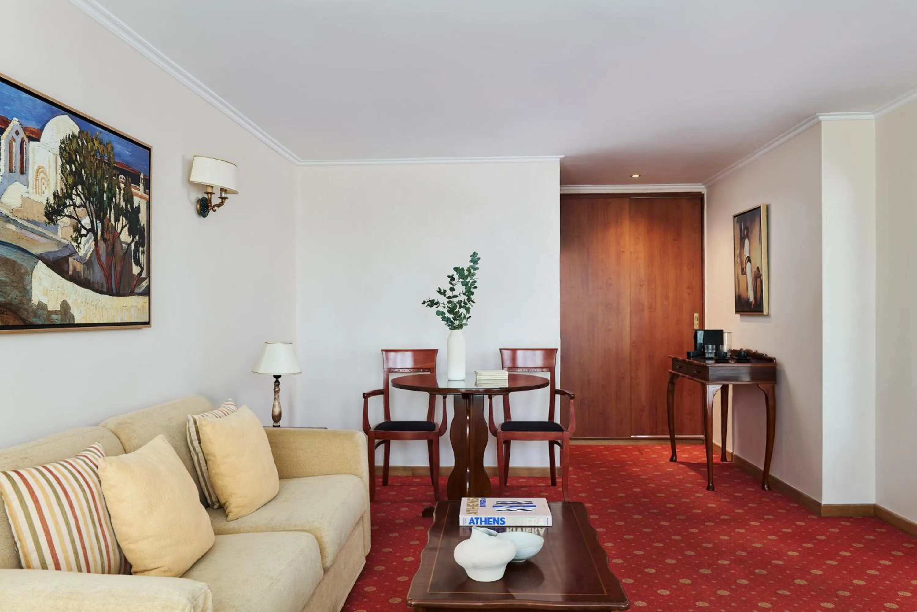 Coffee/tea facilities in Titania Hotel