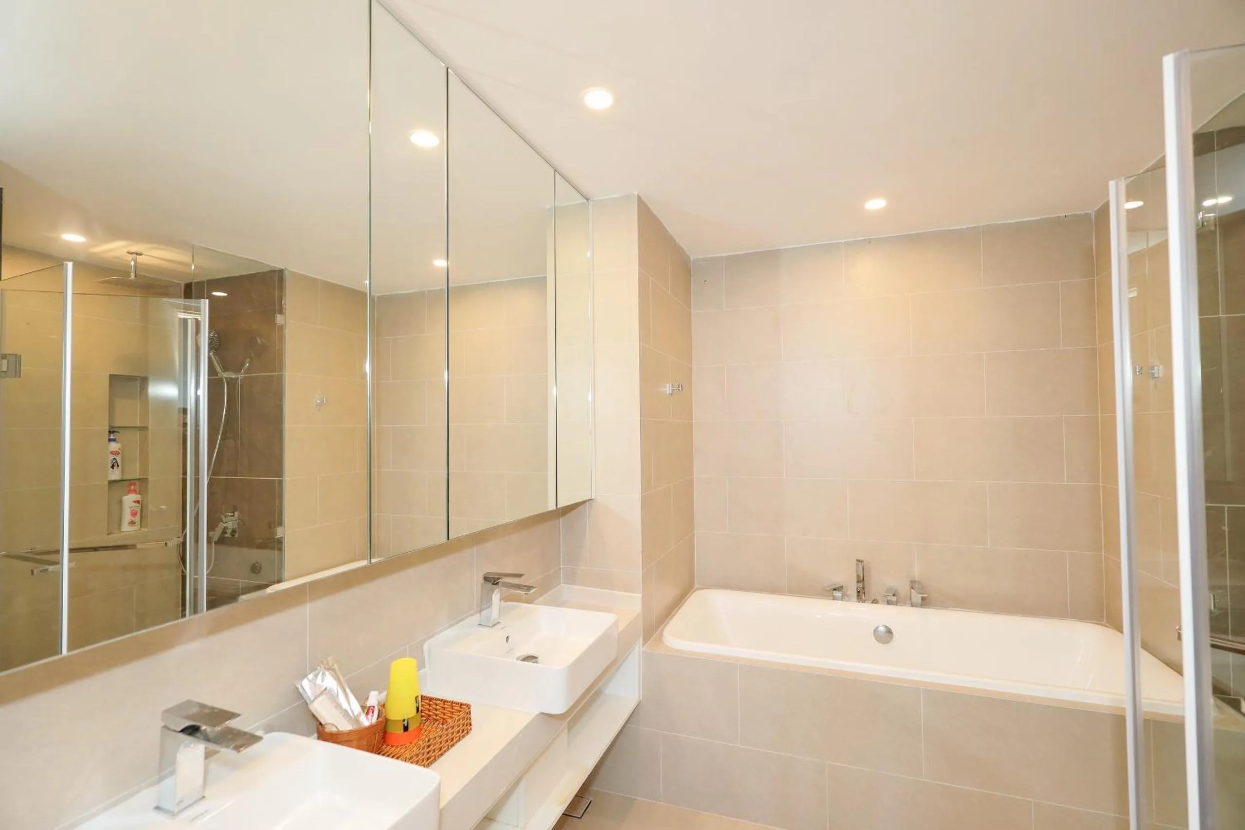 Shower in MeoMeo Homestay - The Sóng Apartment