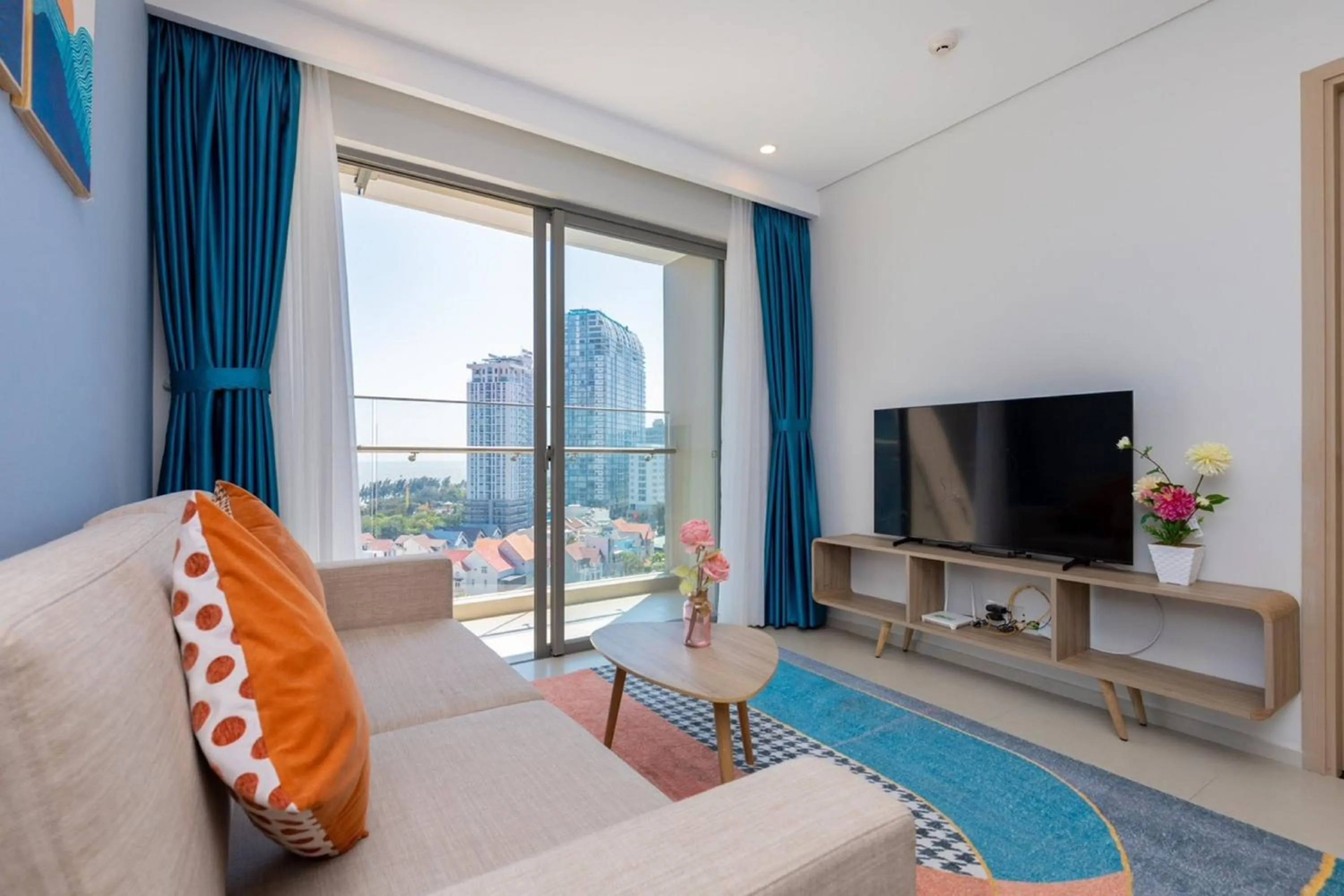 Communal lounge/ TV room in MeoMeo Homestay - The Sóng Apartment