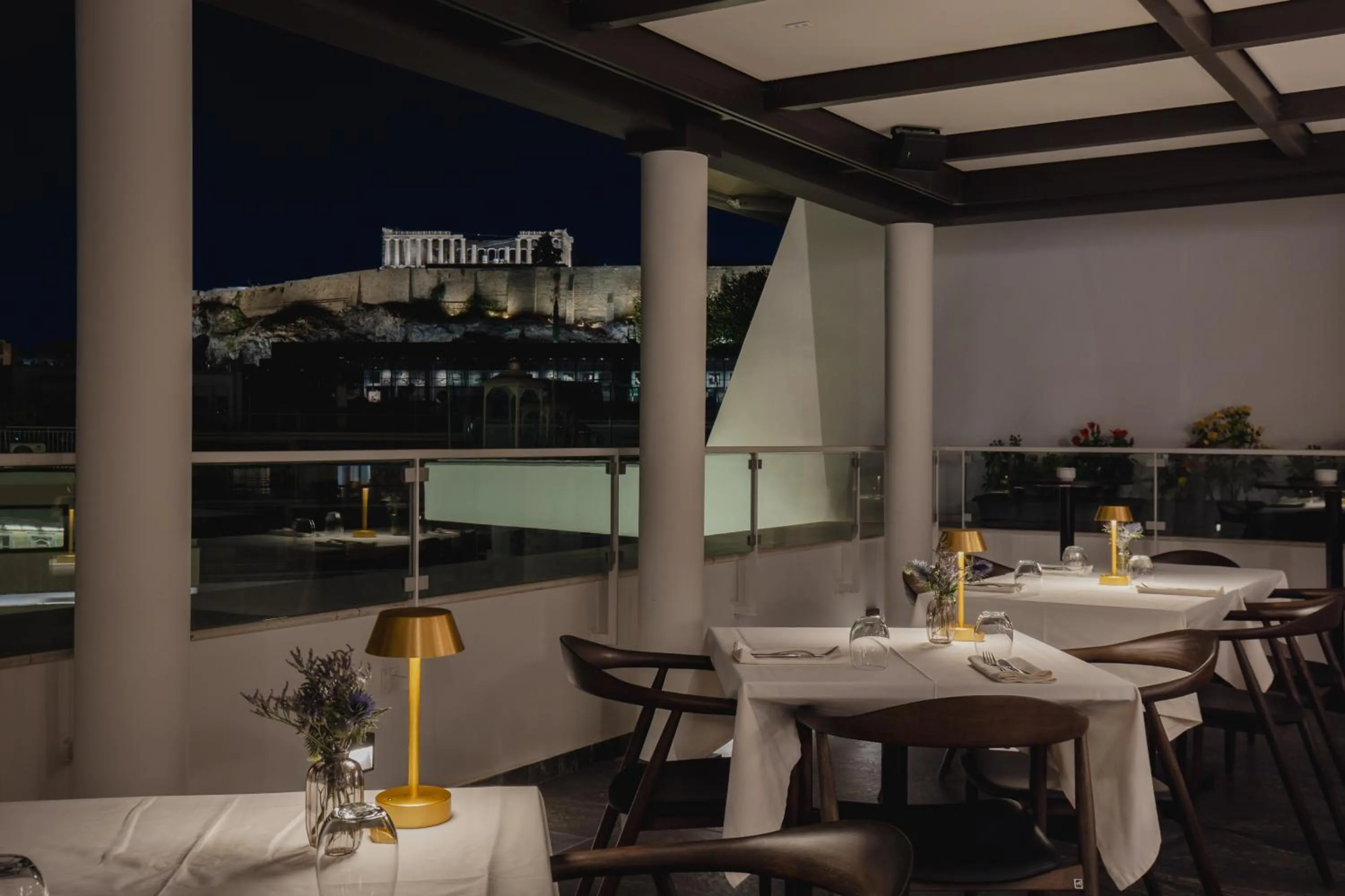 Restaurant/places to eat in Hera Hotel