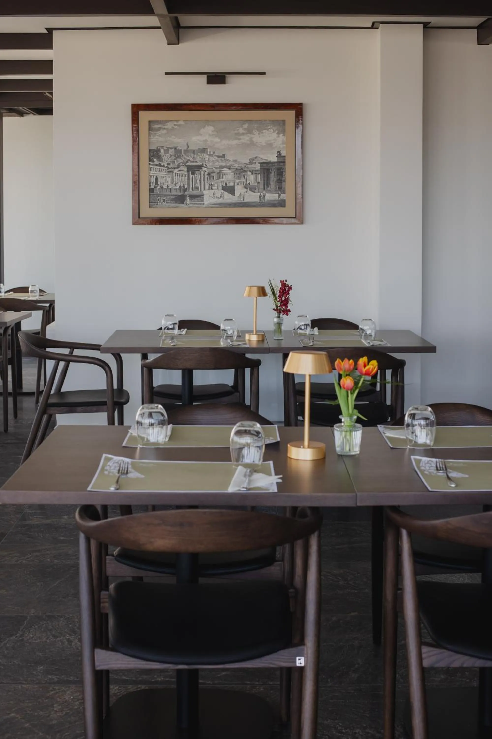 Restaurant/places to eat in Hera Hotel