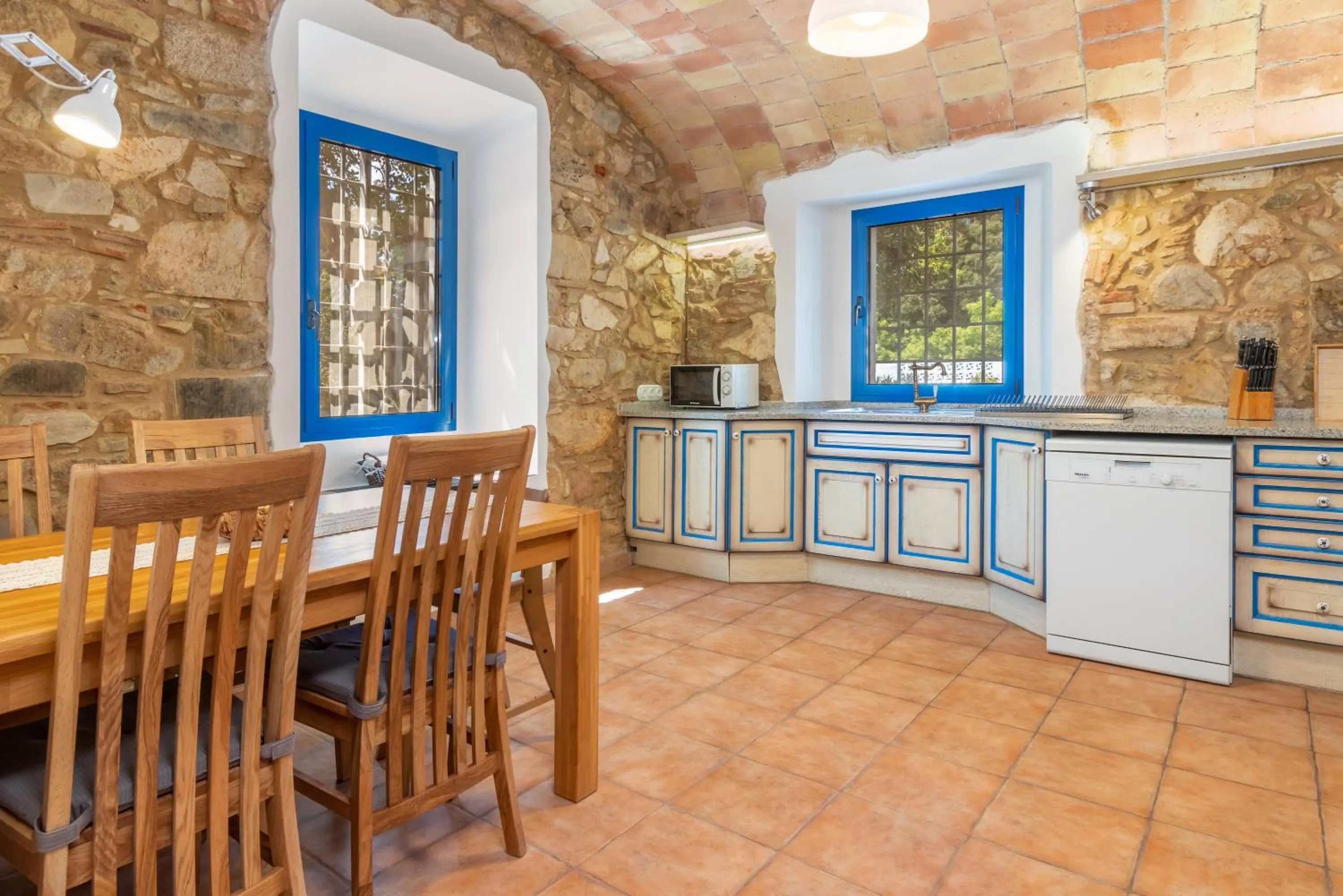Kitchen or kitchenette in Mas Tinus - Lavanda