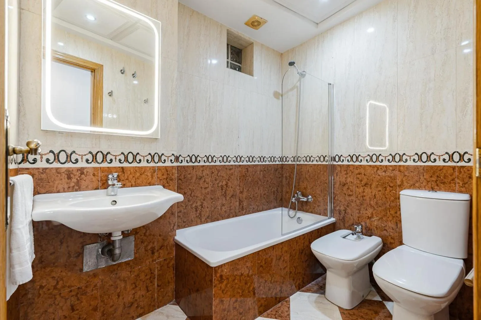 Bathroom in Hotel Agur