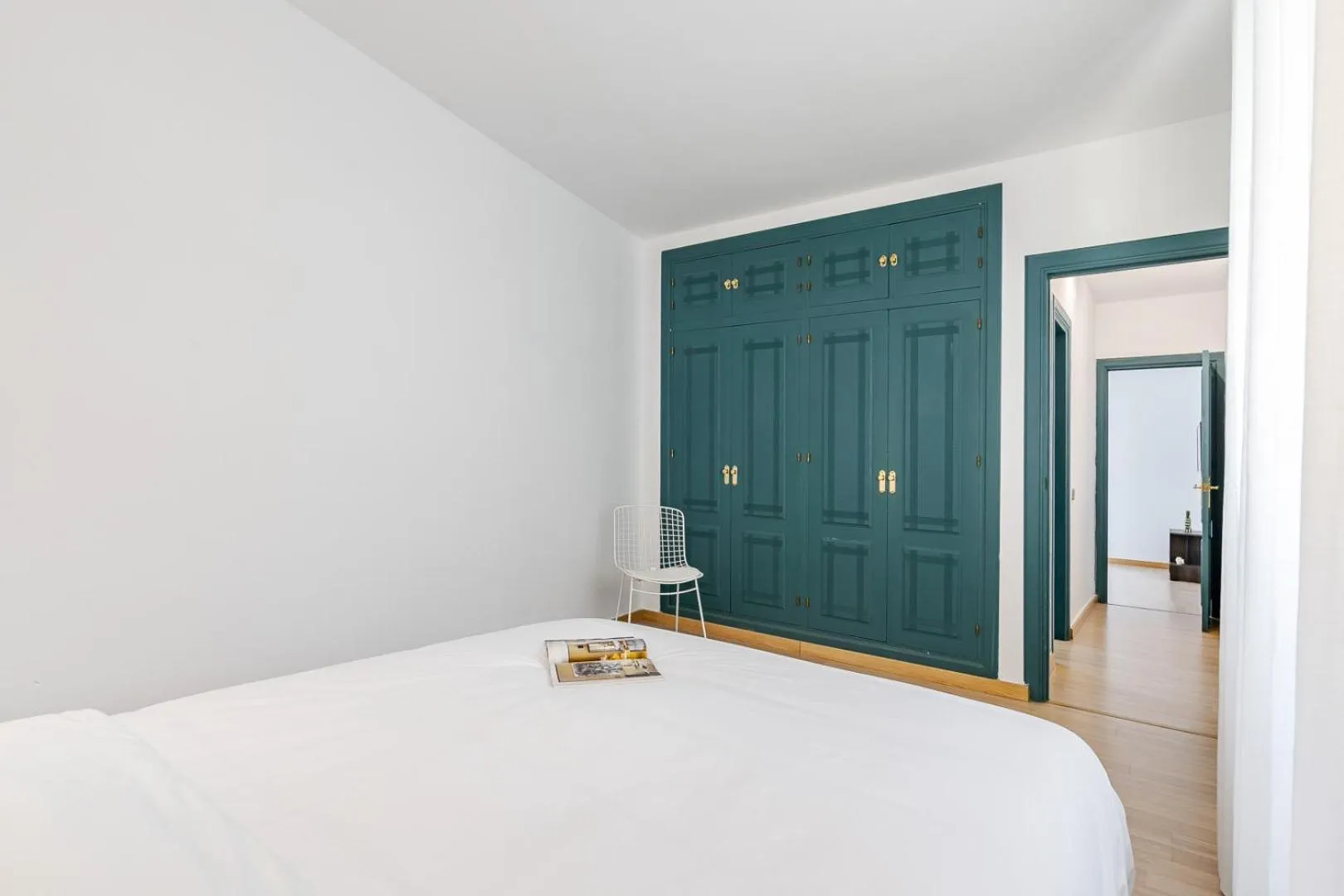 Bedroom, Bed in Hotel Agur