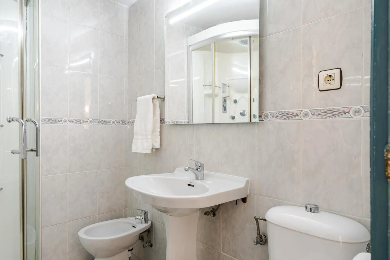 Bathroom in Hotel Agur