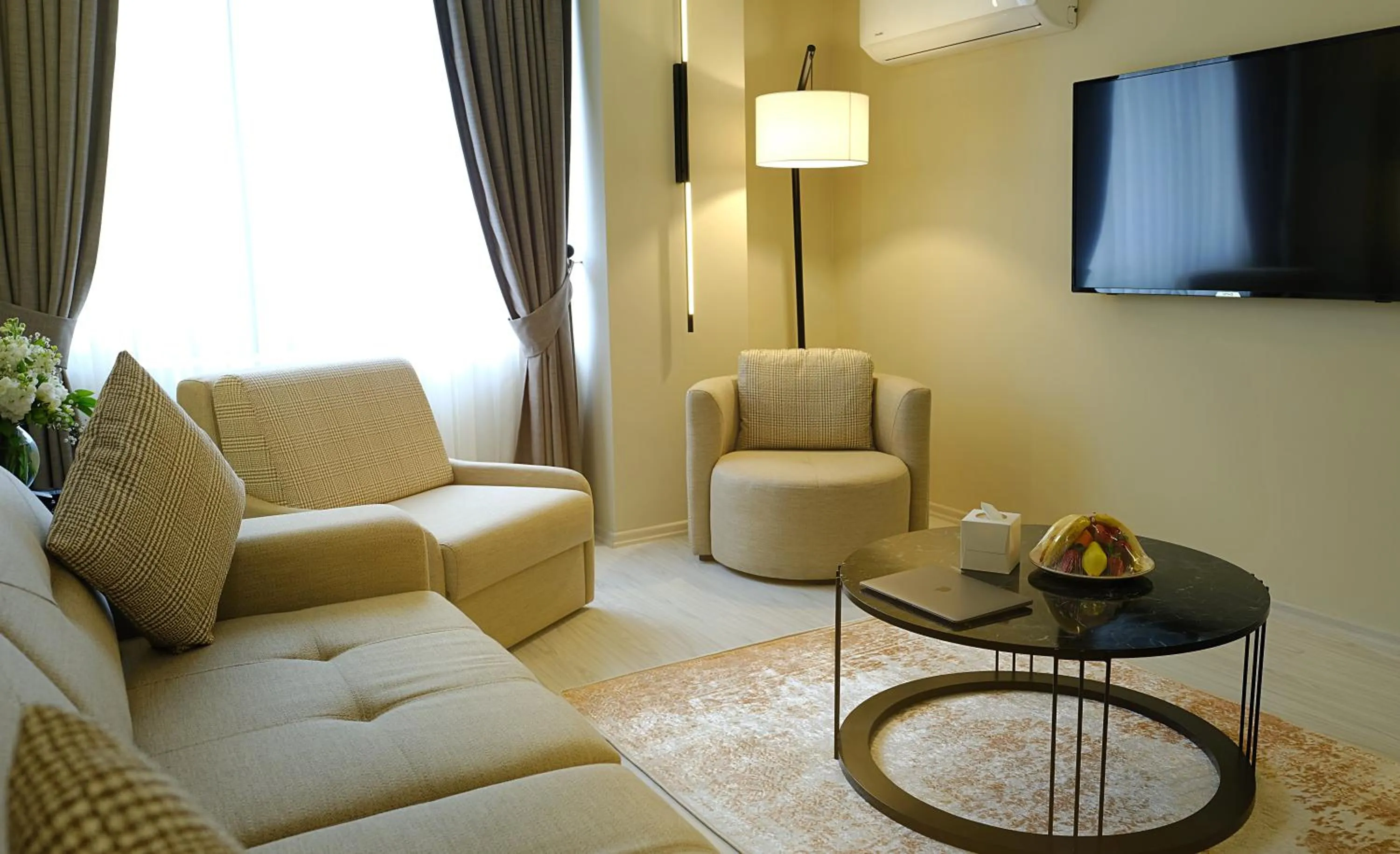 Seating area in Casa De Port Hotel İstanbul