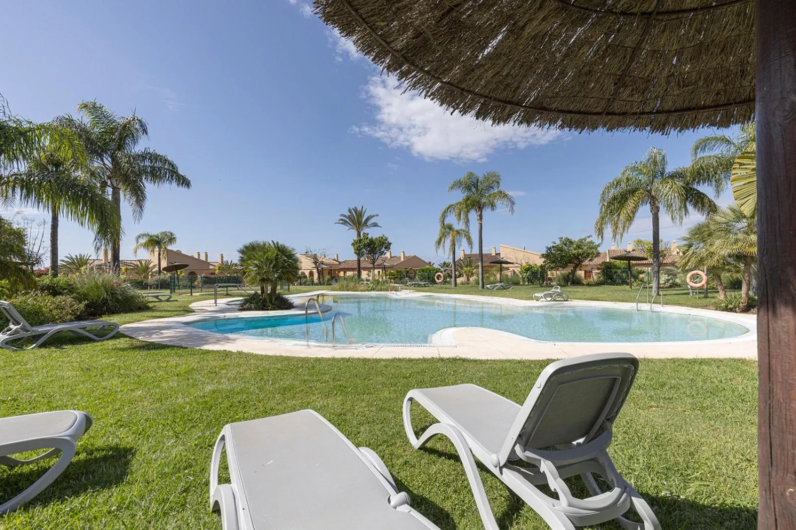 Swimming pool in Quartiers Marbella Golden Penthouse