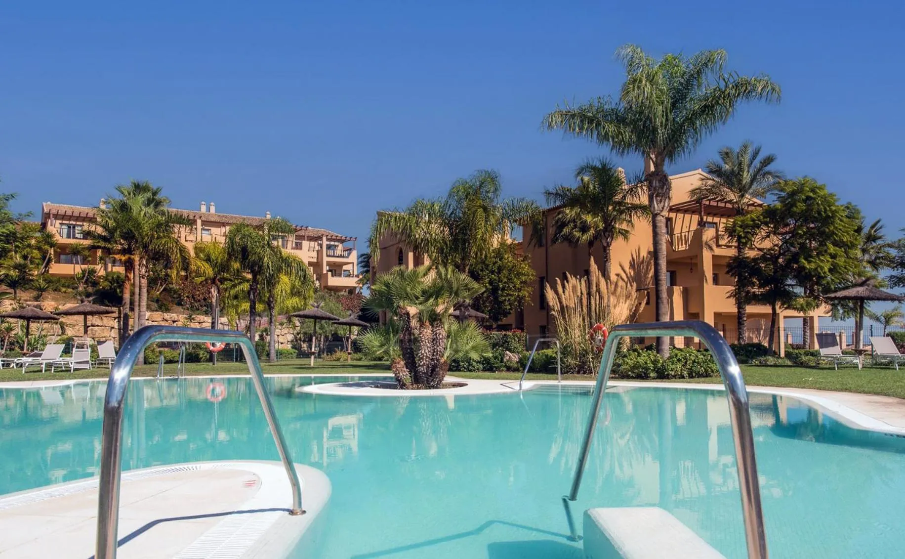 Two-Bedroom Apartment in Quartiers Marbella Golden Penthouse