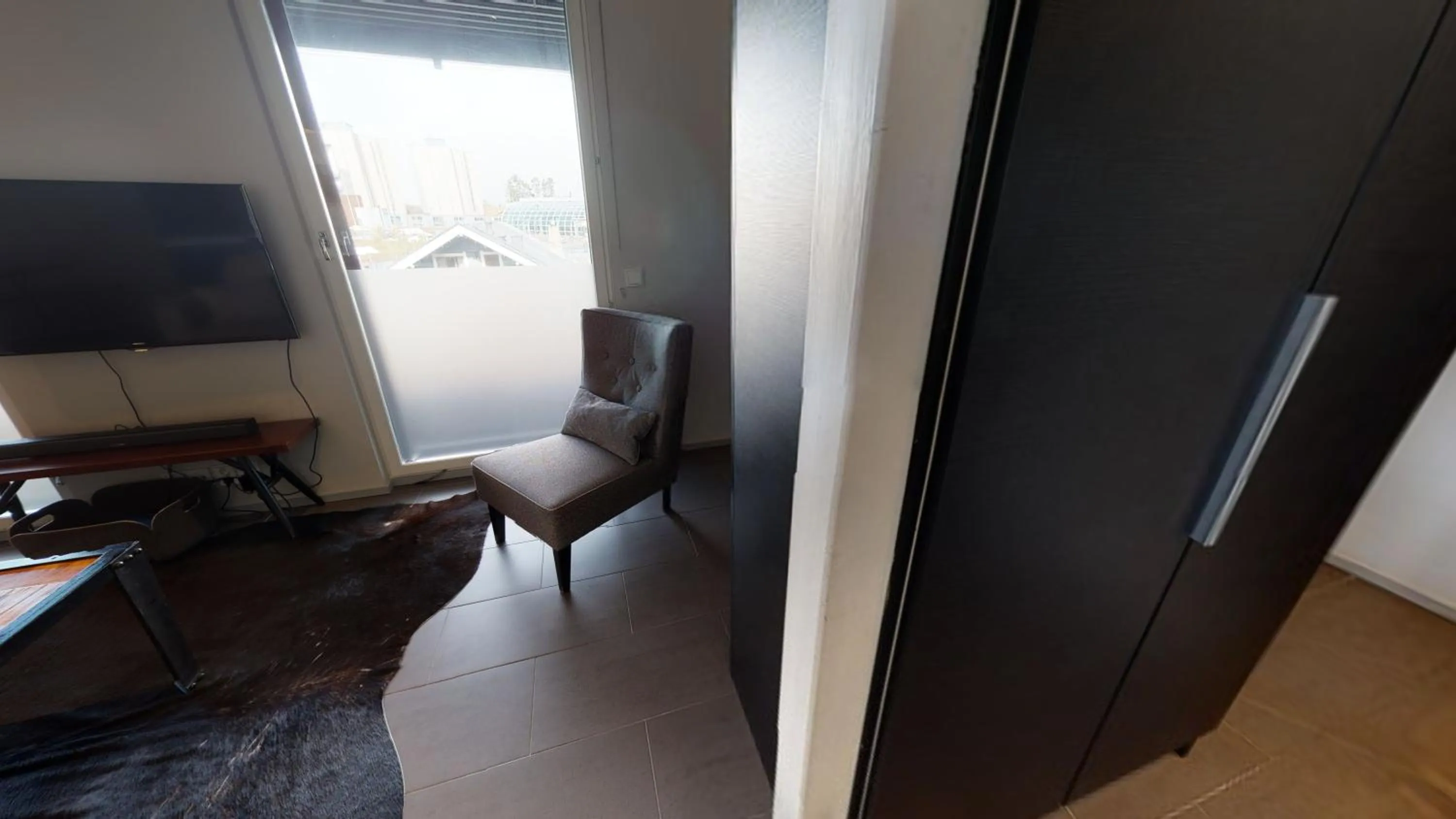 Seating area in Sandy Kelt - Irish House Apartments