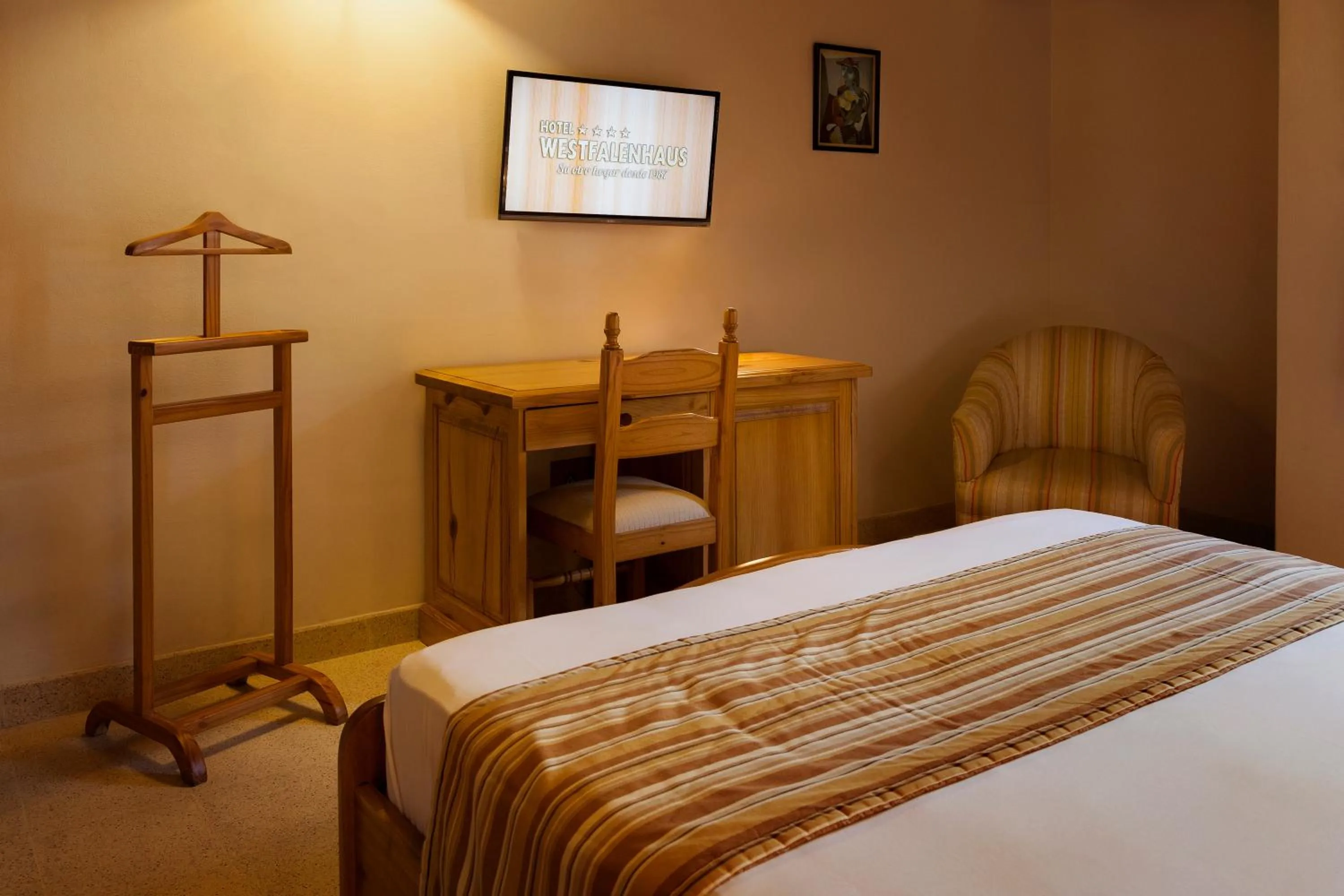 TV and multimedia, Bed in Hotel Westfalenhaus