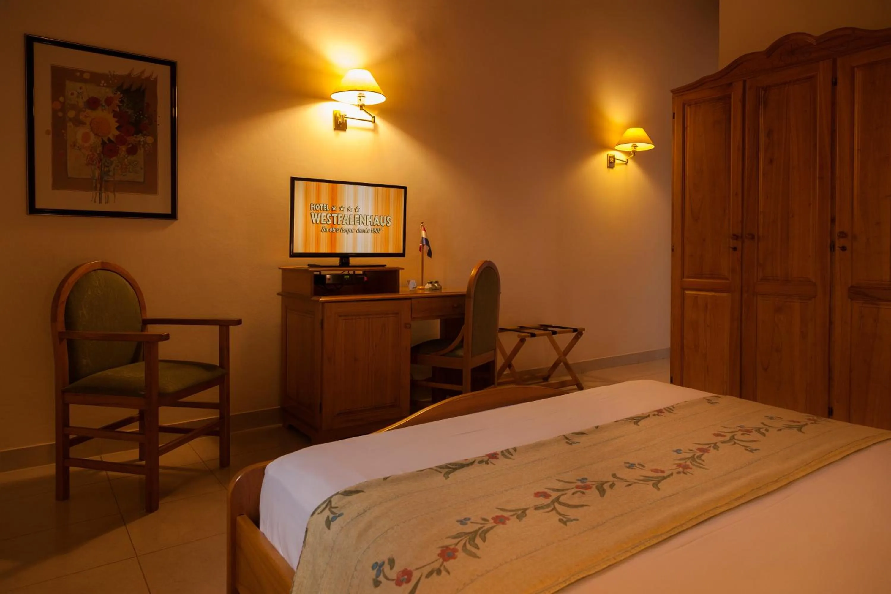 TV and multimedia, Bed in Hotel Westfalenhaus