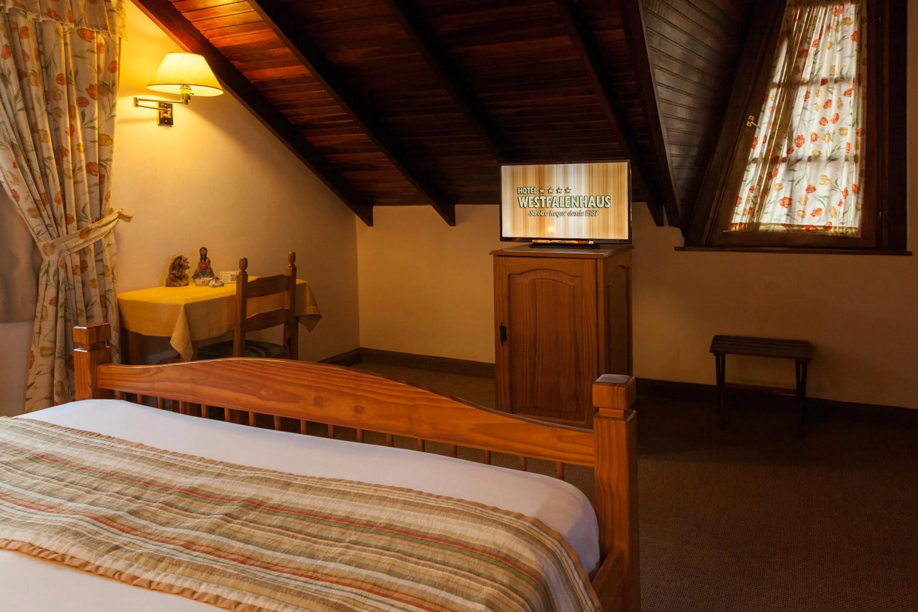 Bedroom, Bed in Hotel Westfalenhaus