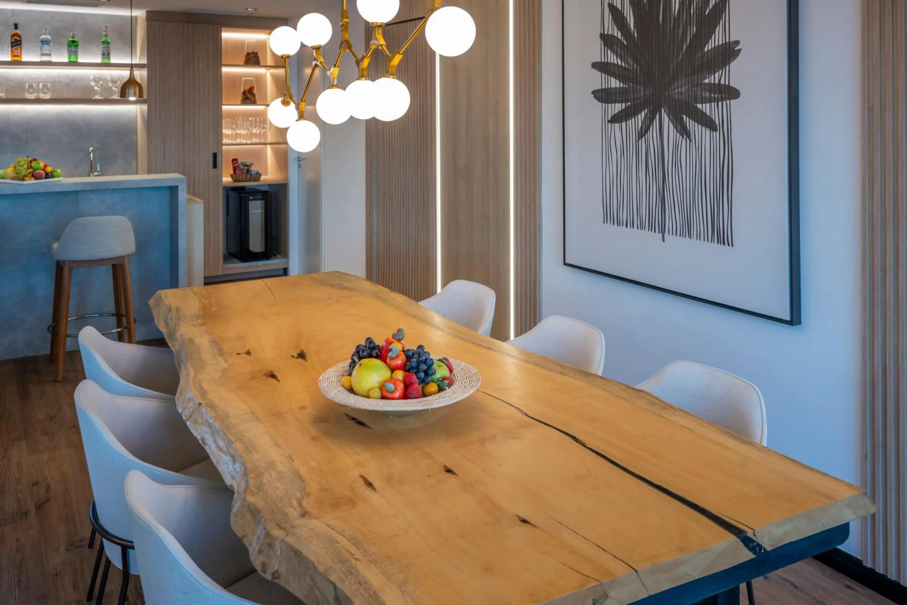 Living room in SERHS Experience Suítes