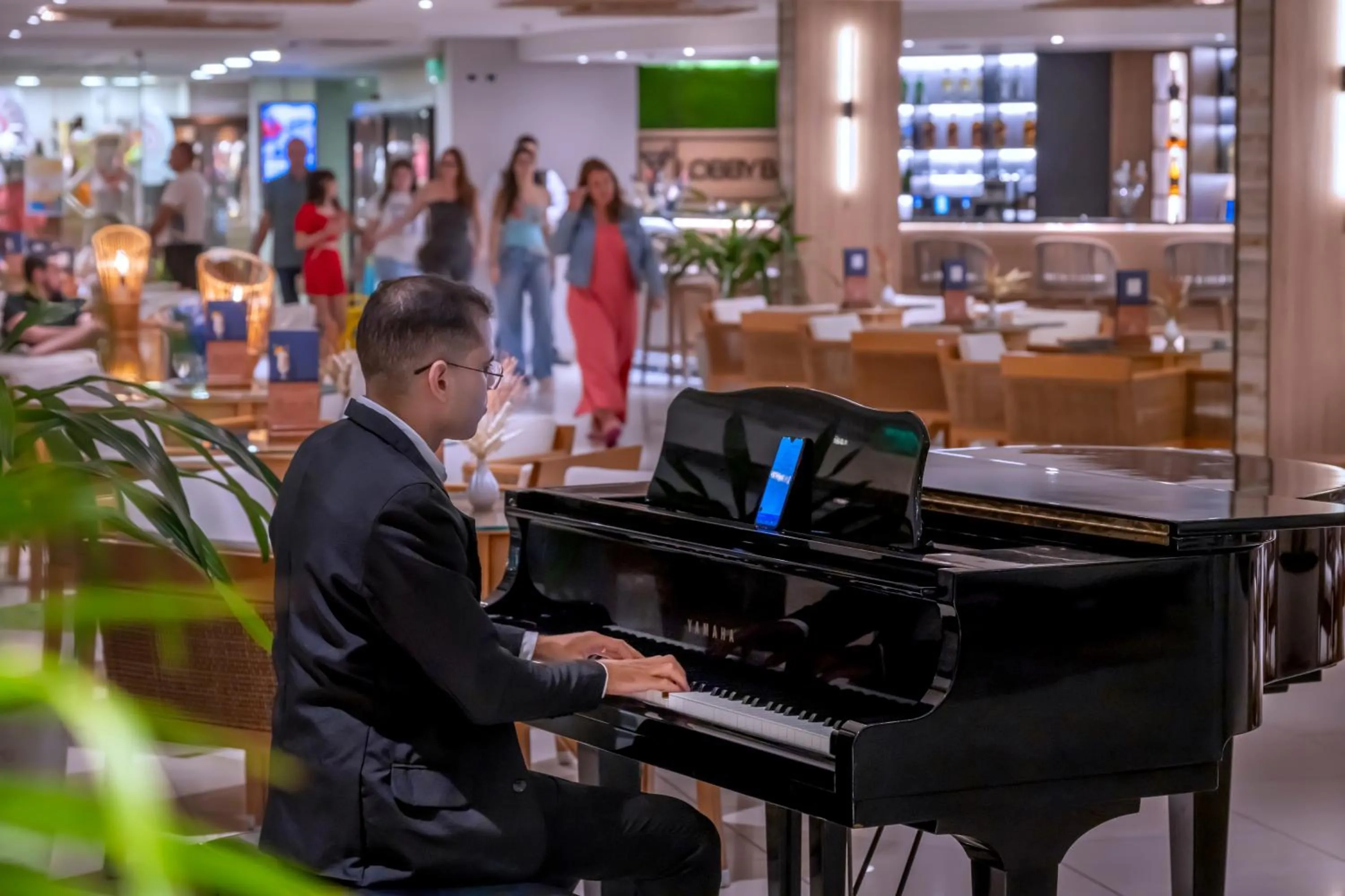 TV and multimedia in SERHS Experience Suítes