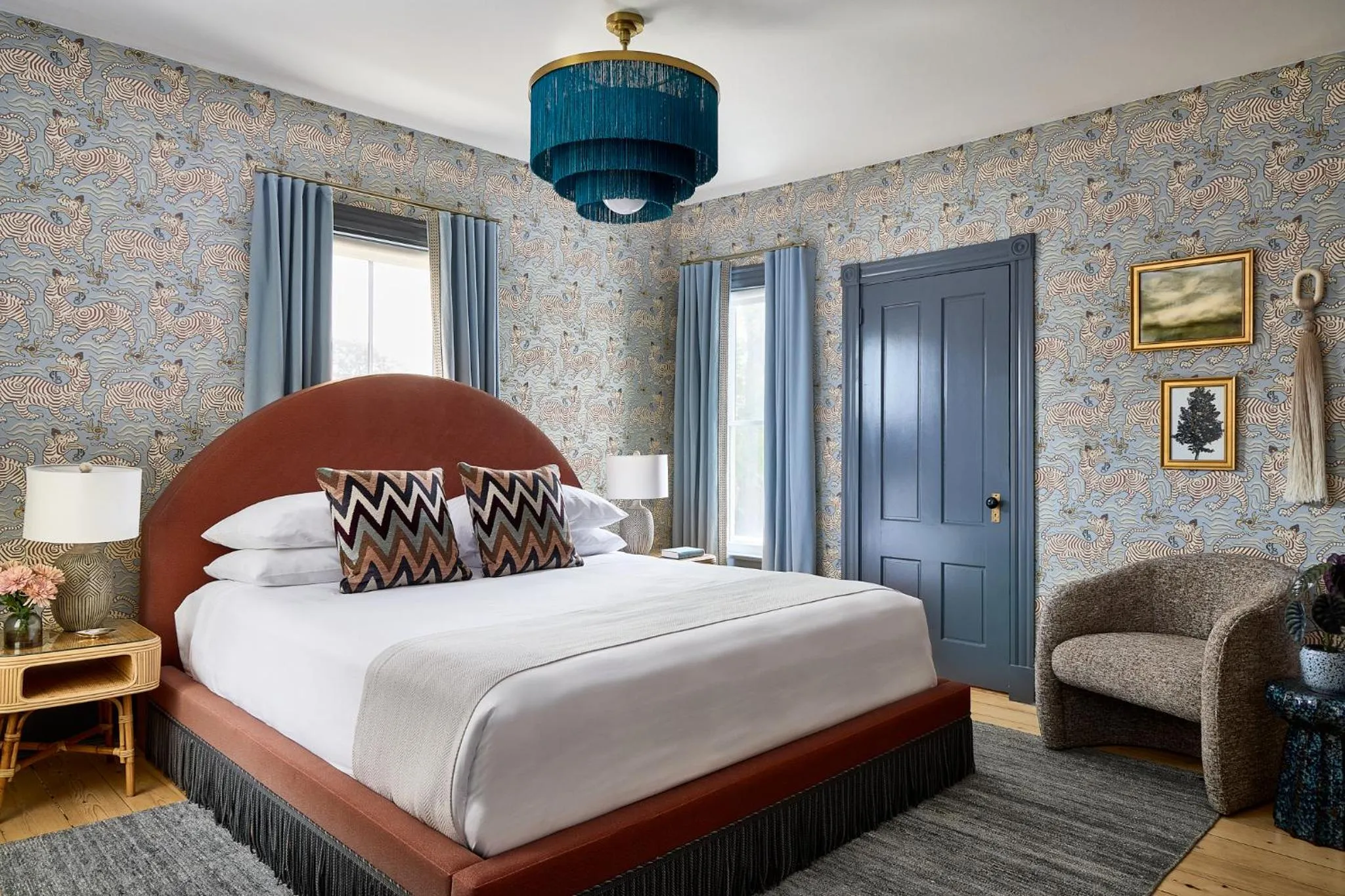 Photo of the whole room, Bed in The Coco, The Edgartown Collection