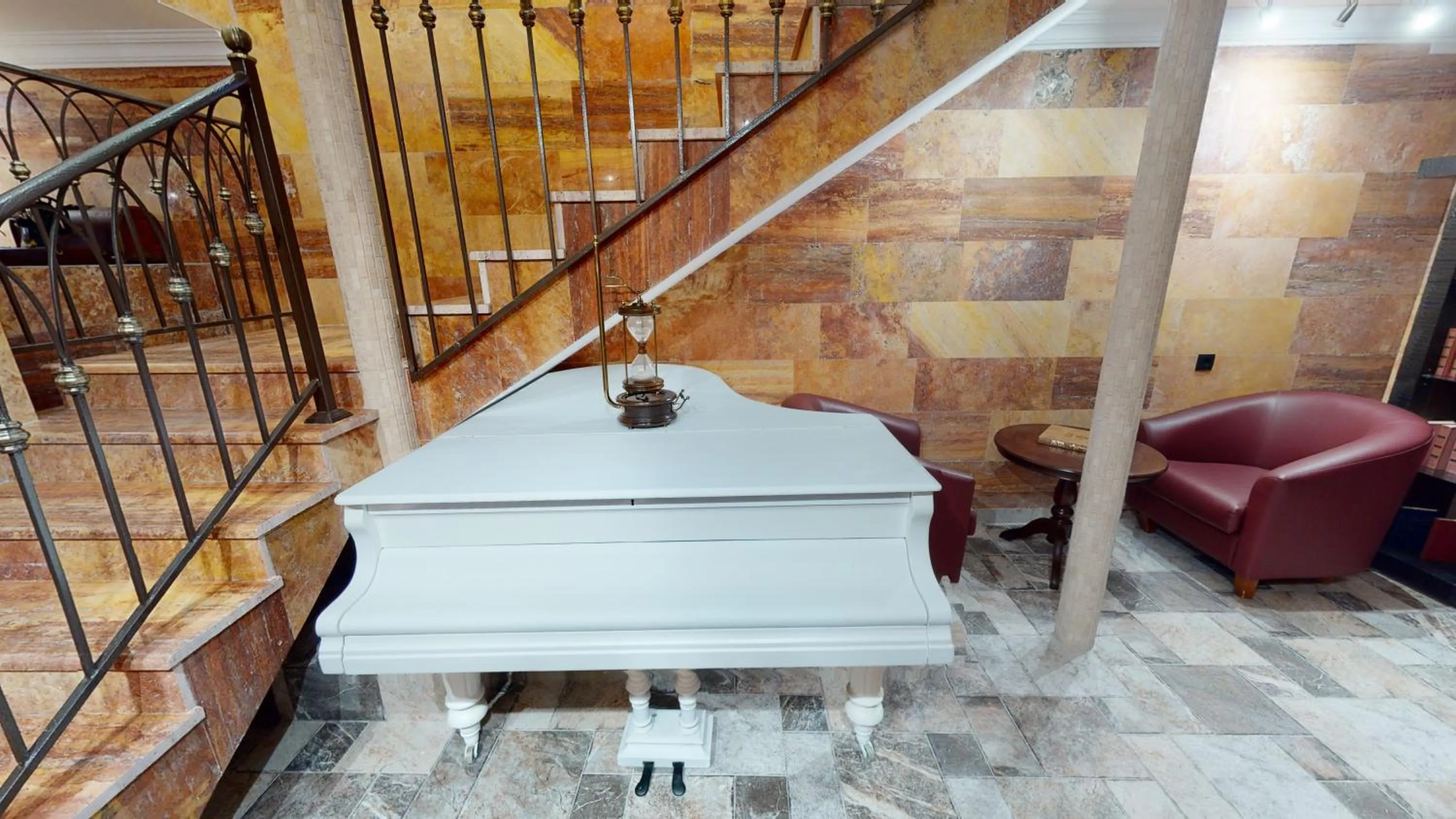 Living room in Aspar Boutique Hotel