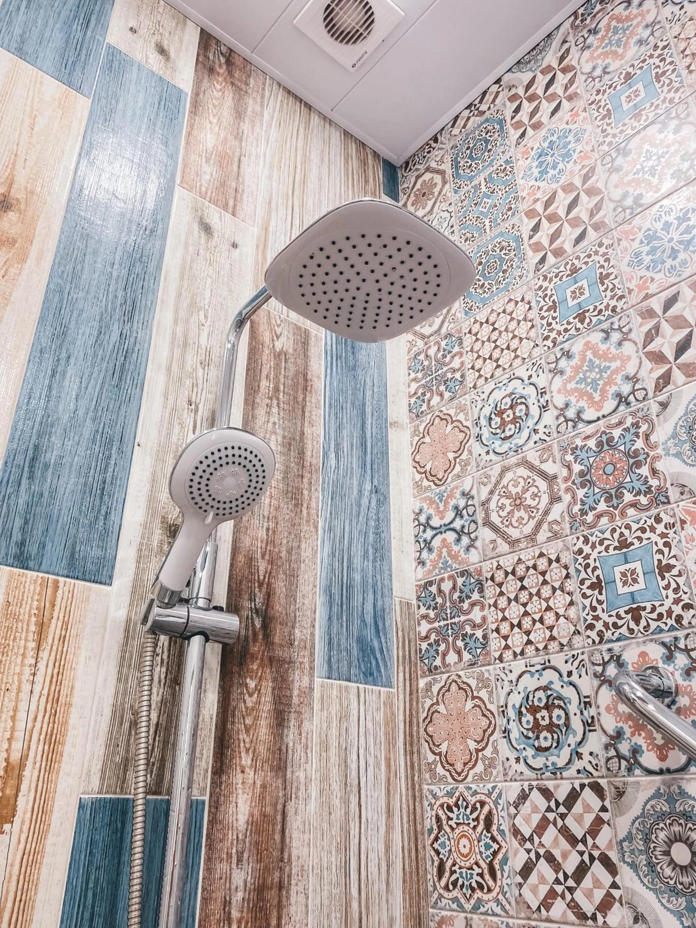 Shower in Aspar Boutique Hotel