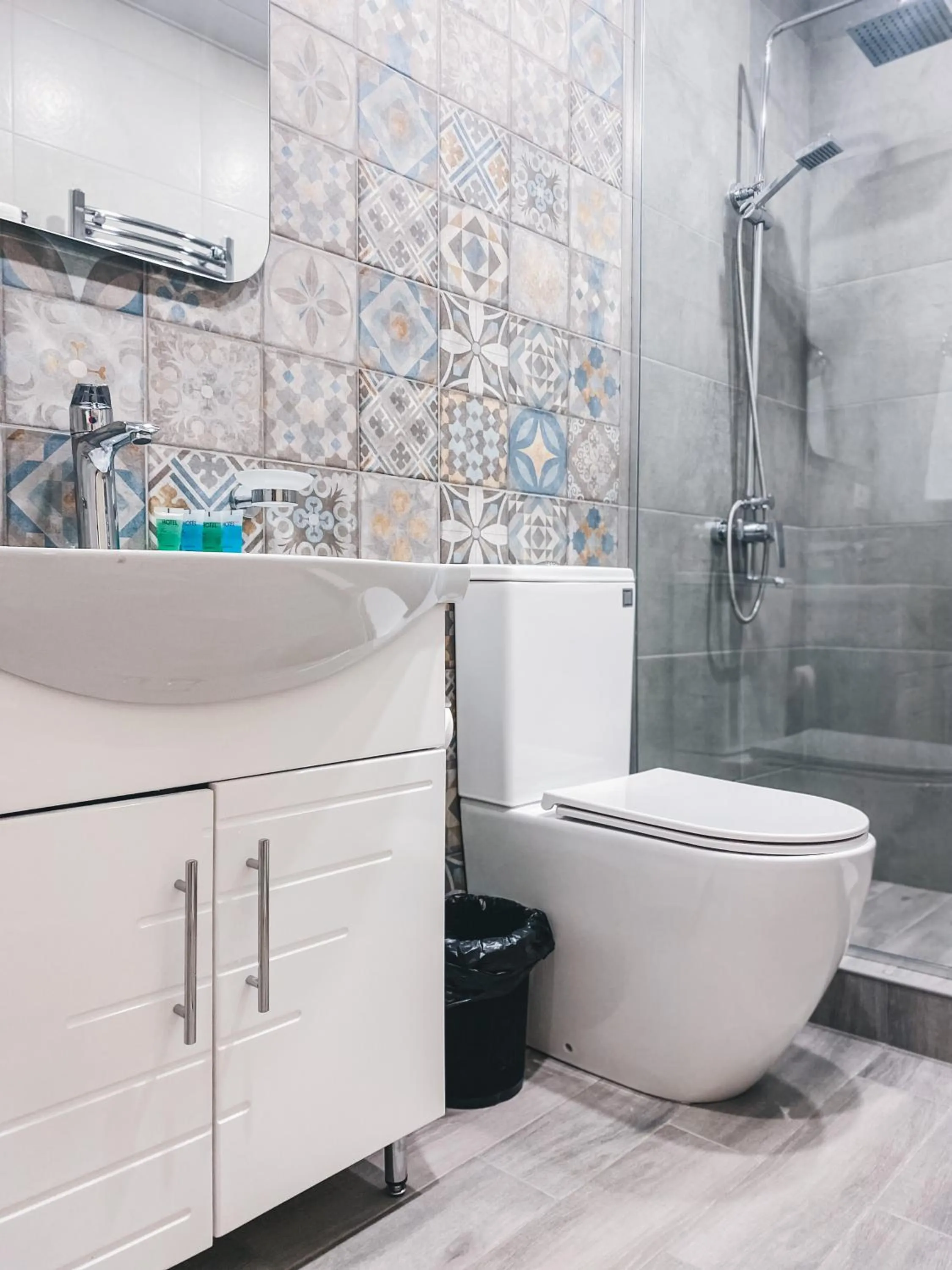 Shower in Aspar Boutique Hotel