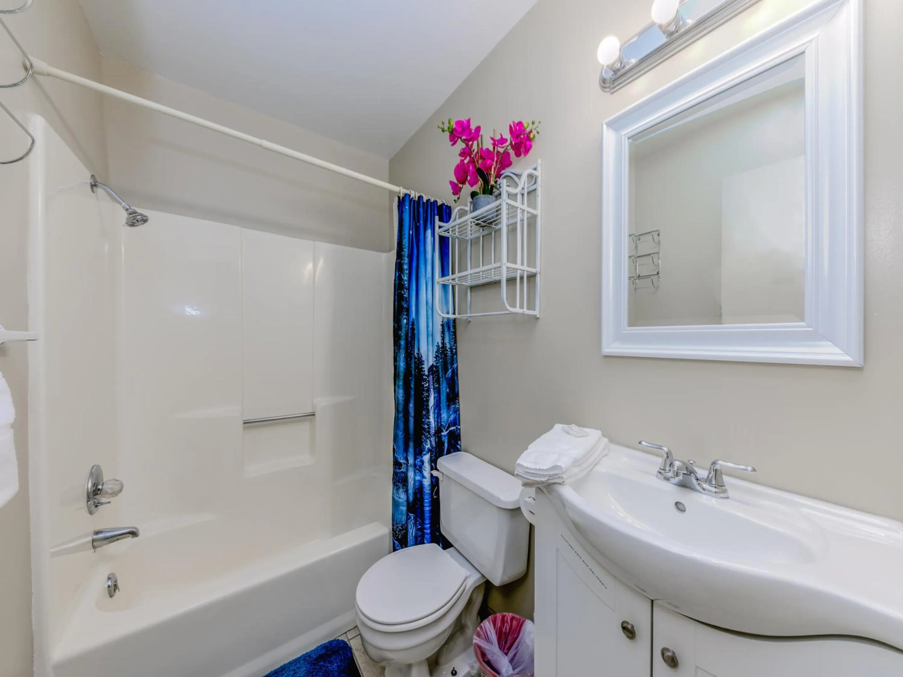 Property building in Whispering Bluff #103